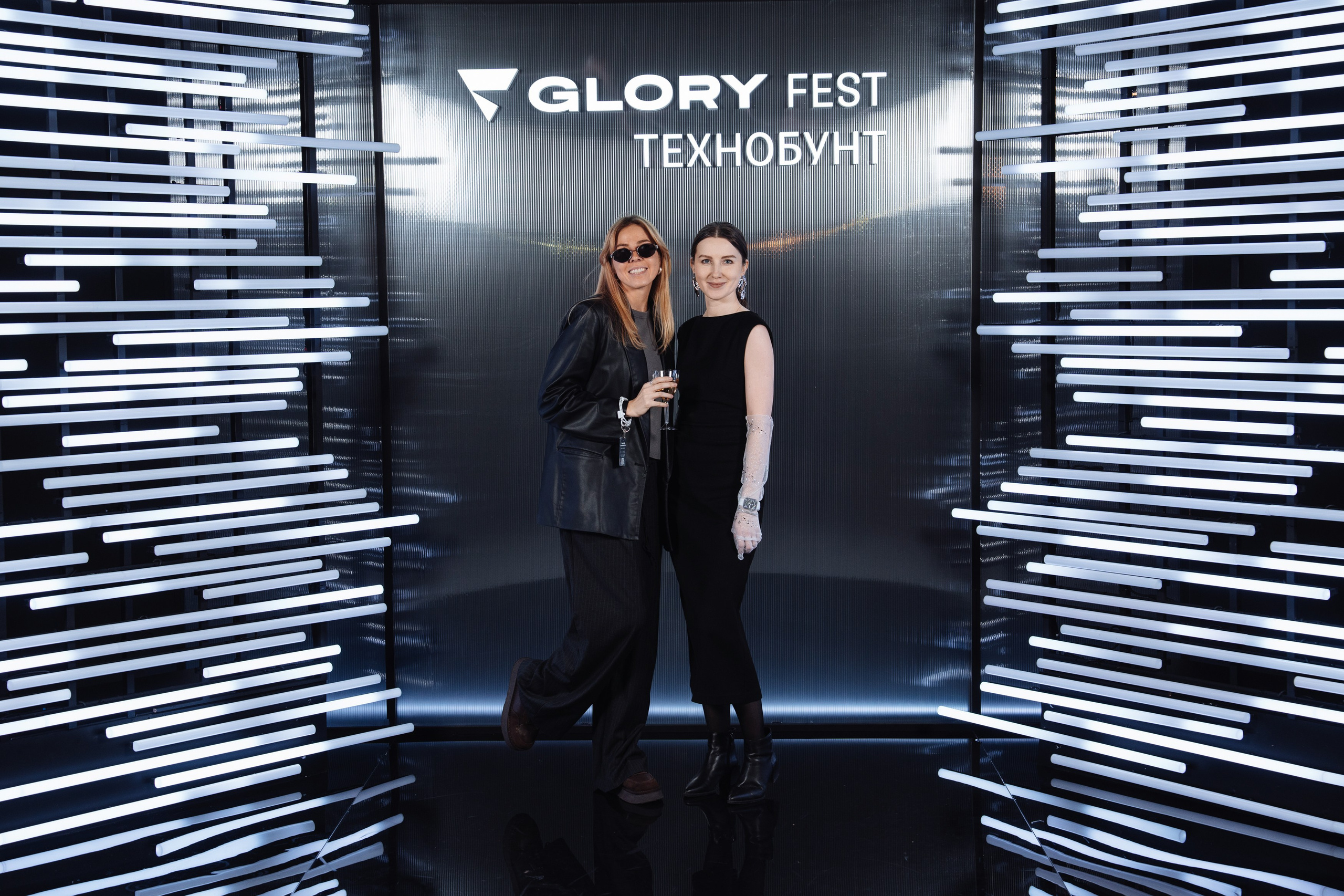 Glory 2025. Рекламный фотограф Москва — рекламная и бренд-съёмка | Polyakov
