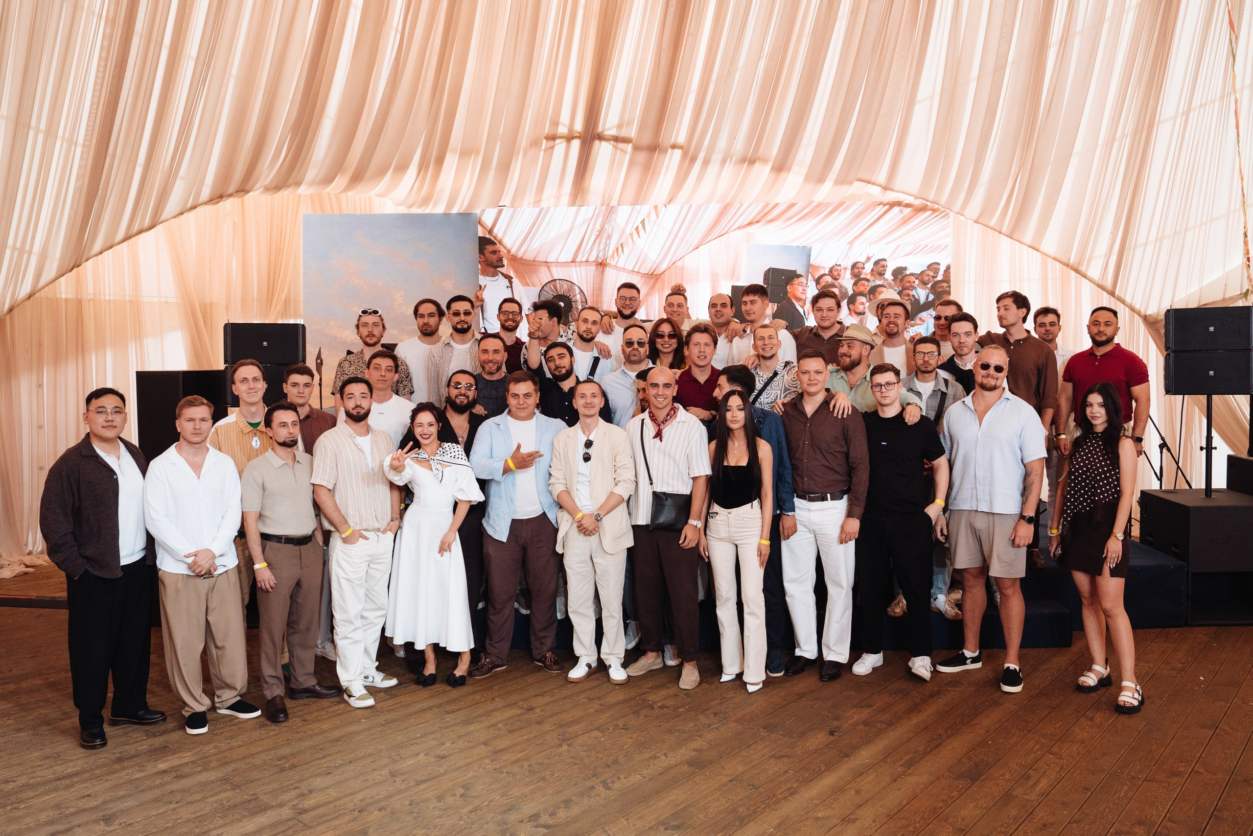 Summer corporate. Рекламный фотограф Москва — рекламная и бренд-съёмка | Polyakov