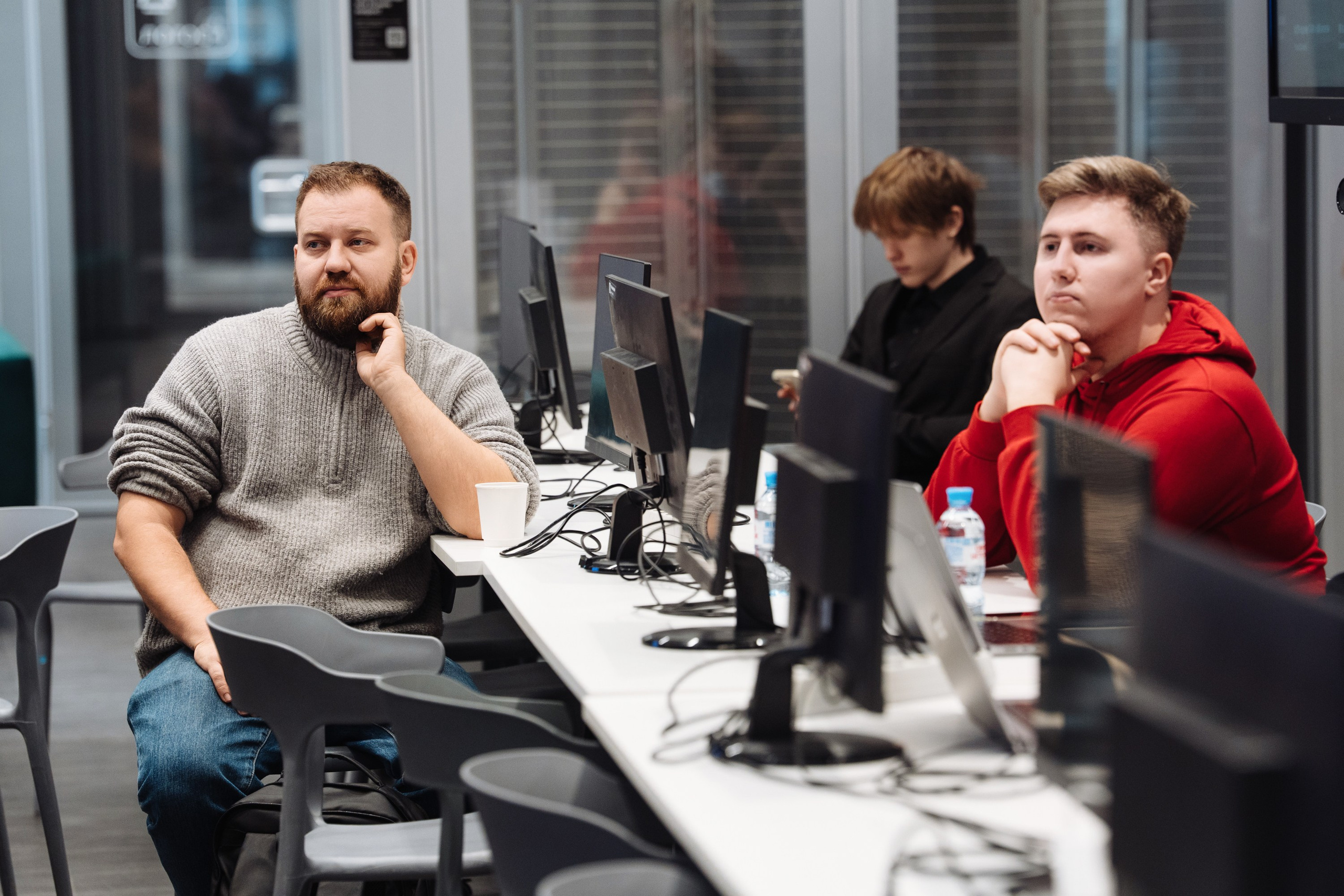 B2B Tech Day. Рекламный фотограф Москва — рекламная и бренд-съёмка | Polyakov