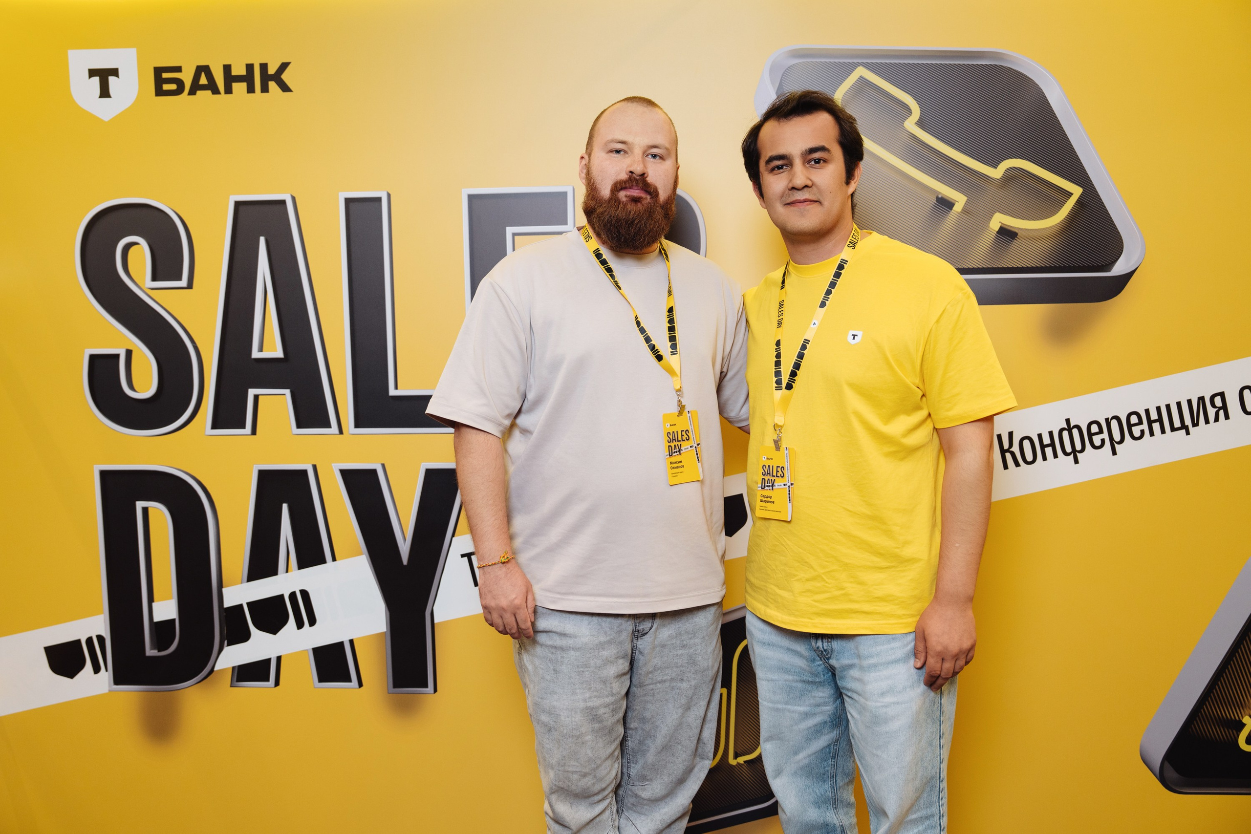 Sales day 2025. Рекламный фотограф Москва — рекламная и бренд-съёмка | Polyakov