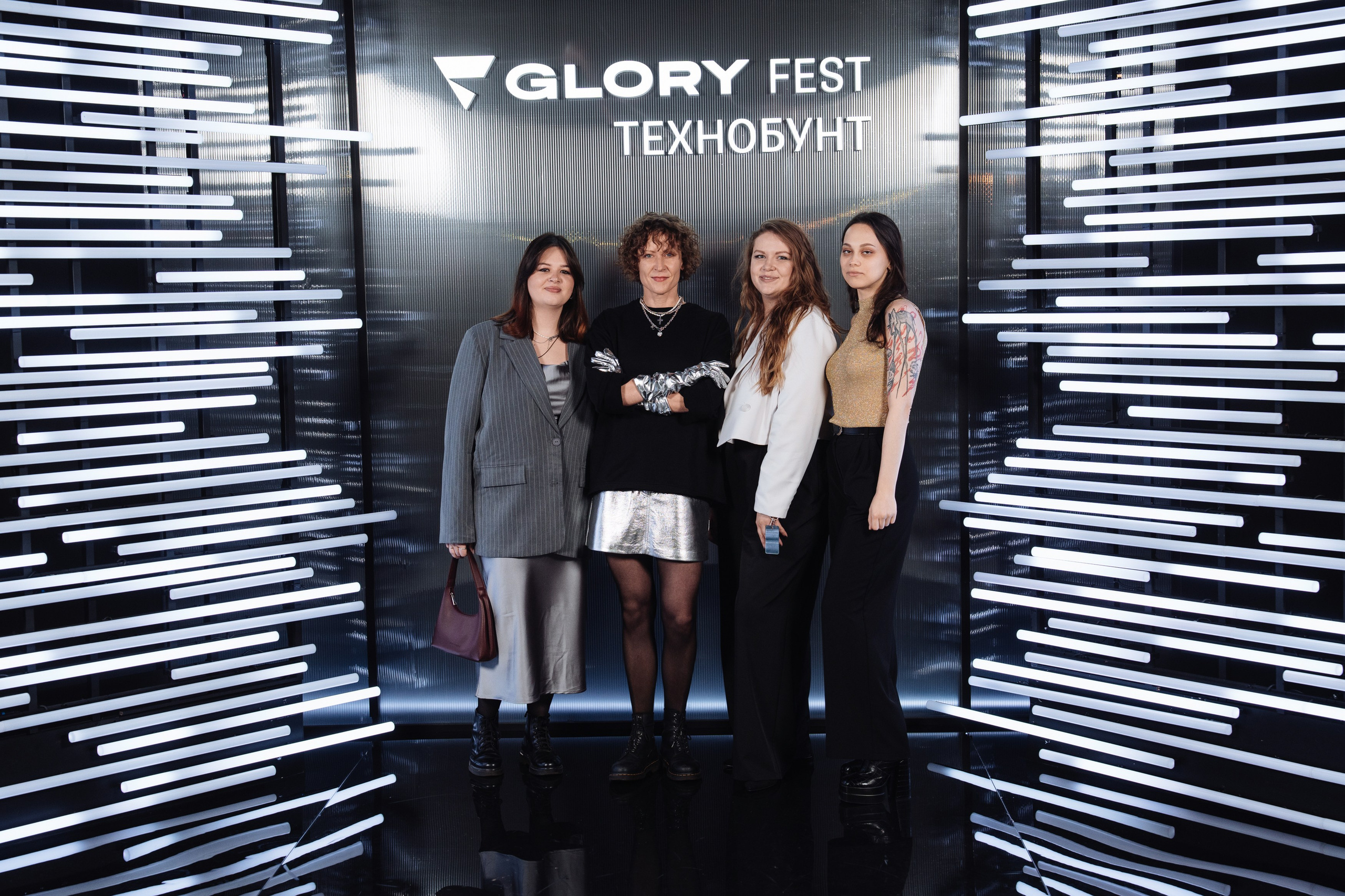 Glory 2025. Рекламный фотограф Москва — рекламная и бренд-съёмка | Polyakov