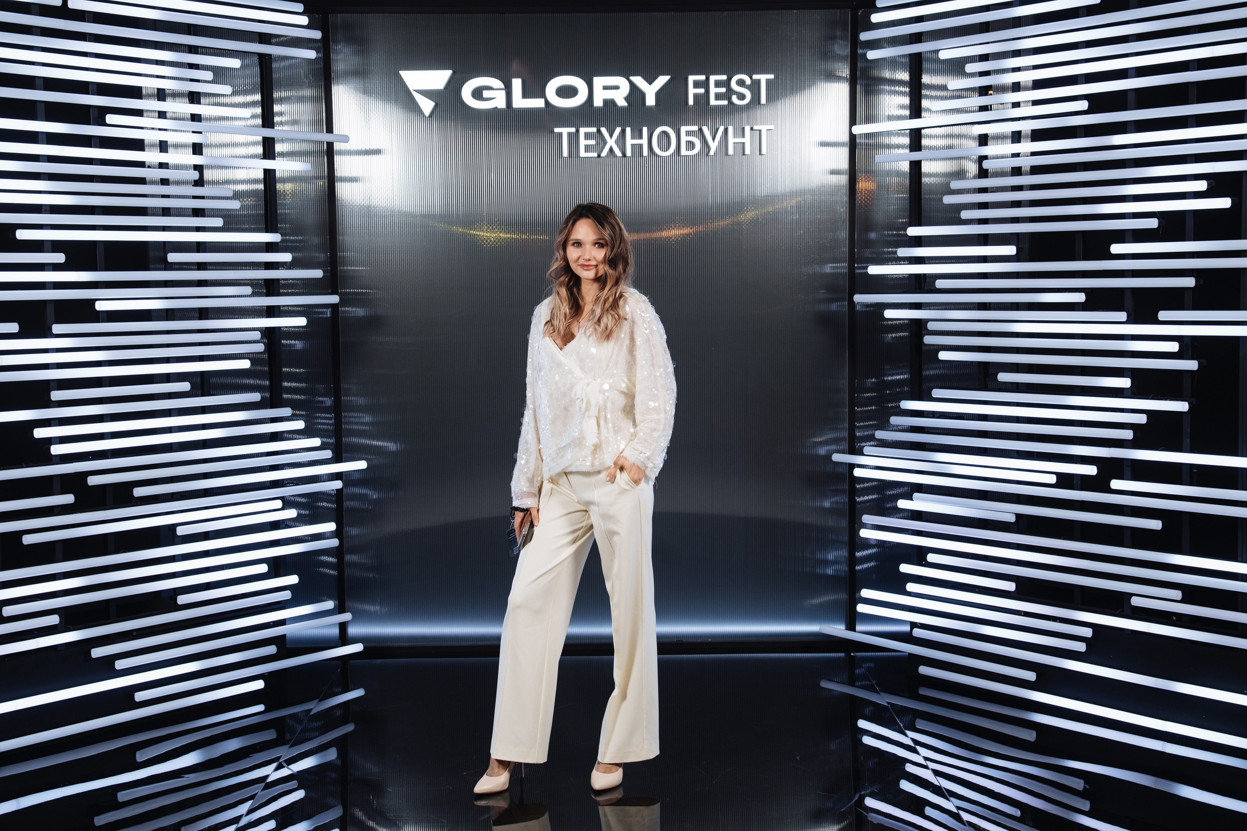Glory 2025. Рекламный фотограф Москва — рекламная и бренд-съёмка | Polyakov