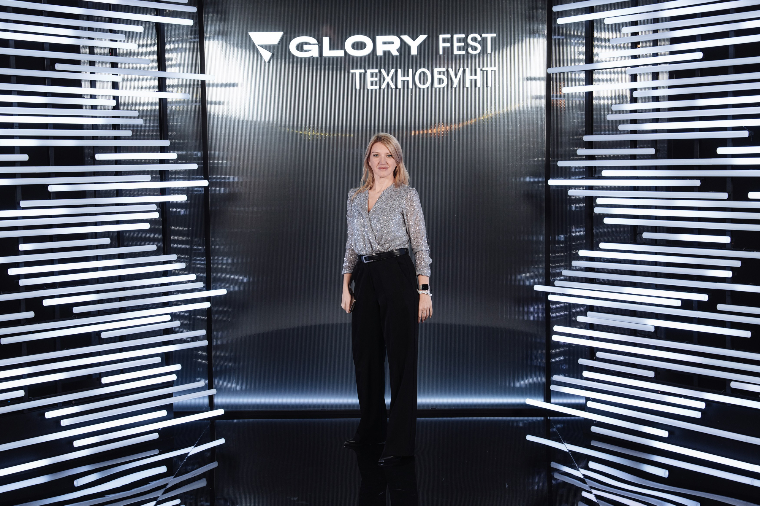 Glory 2025. Рекламный фотограф Москва — рекламная и бренд-съёмка | Polyakov