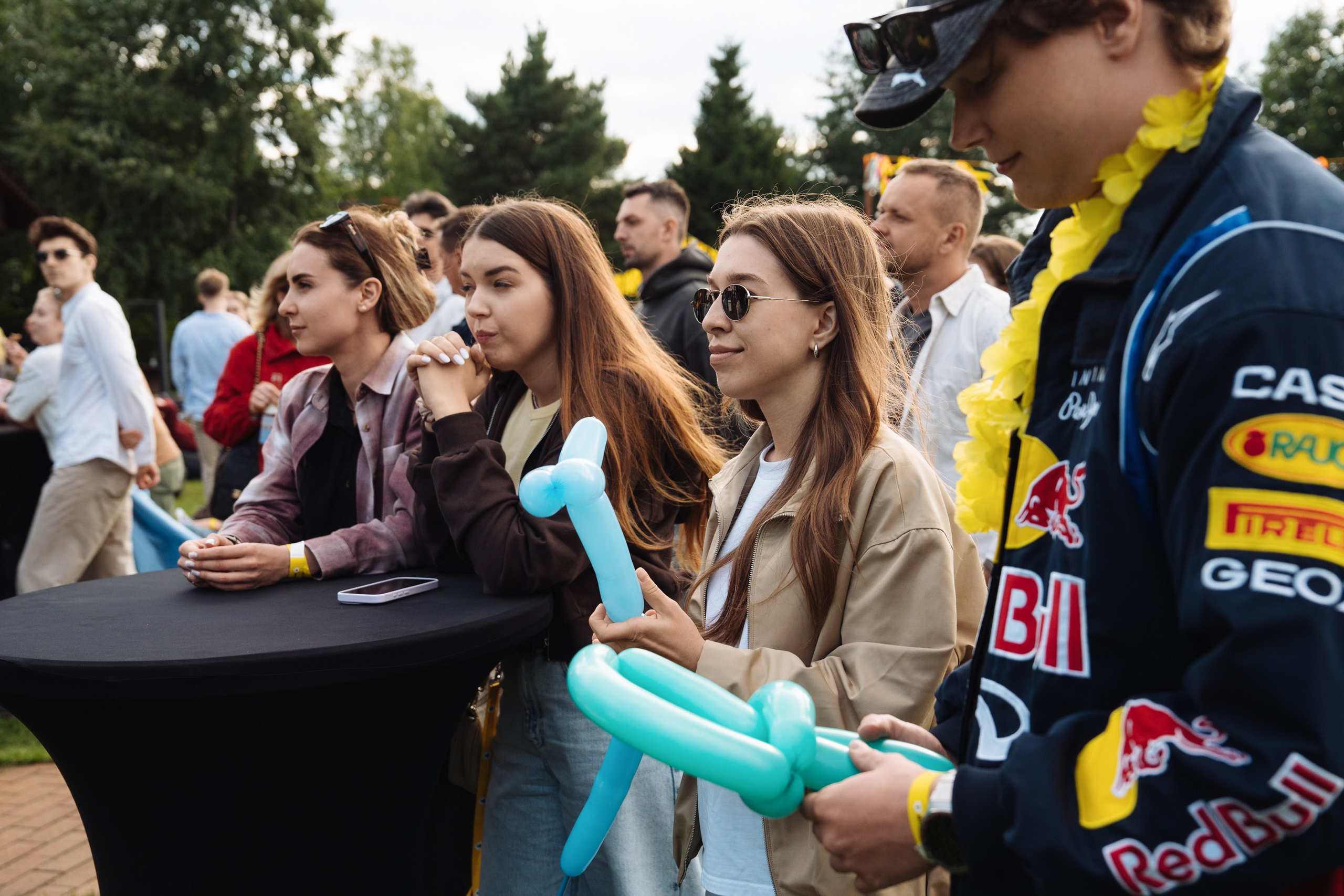 Summer corporate. Рекламный фотограф Москва — рекламная и бренд-съёмка | Polyakov
