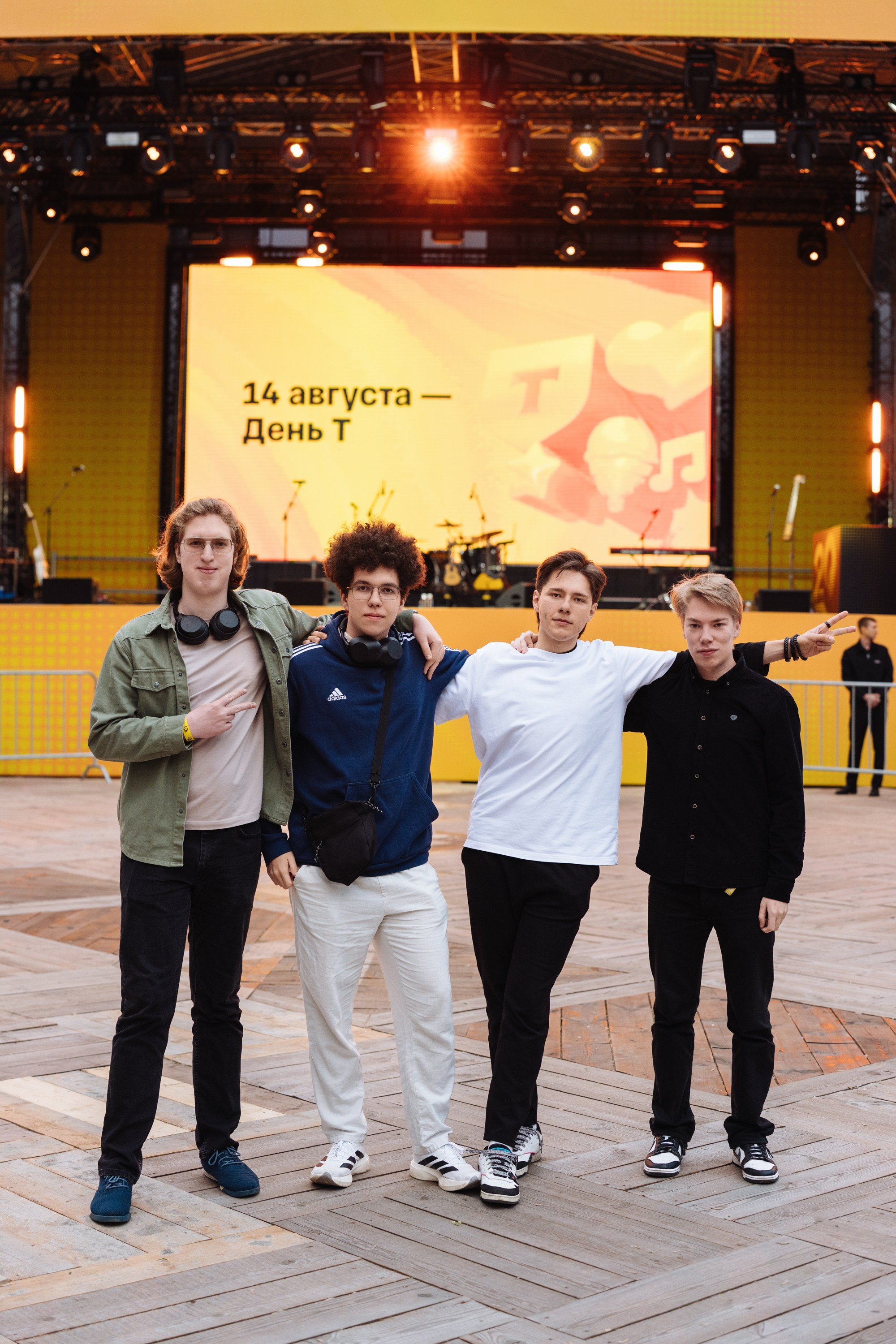 День Т. Рекламный фотограф Москва — рекламная и бренд-съёмка | Polyakov