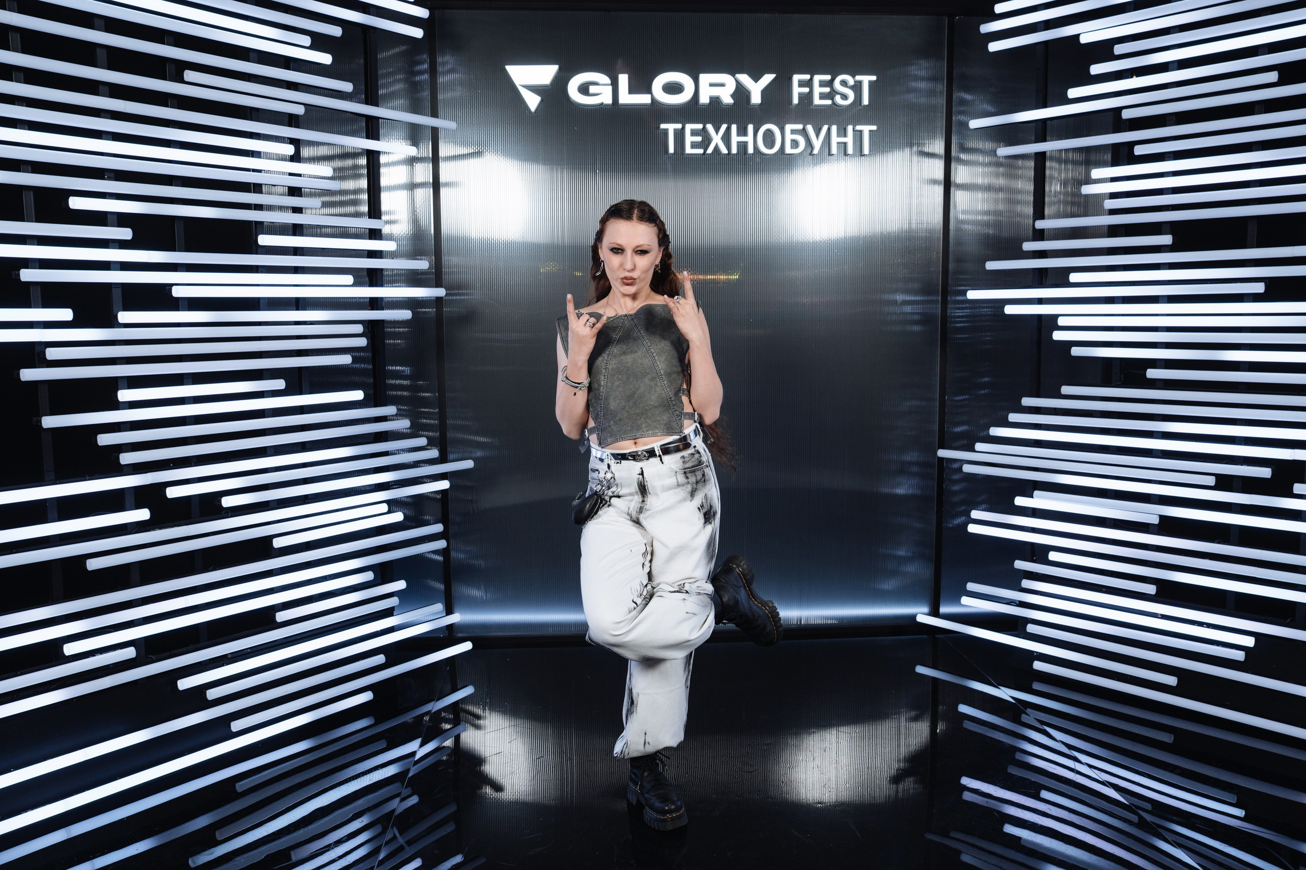 Glory 2025. Рекламный фотограф Москва — рекламная и бренд-съёмка | Polyakov