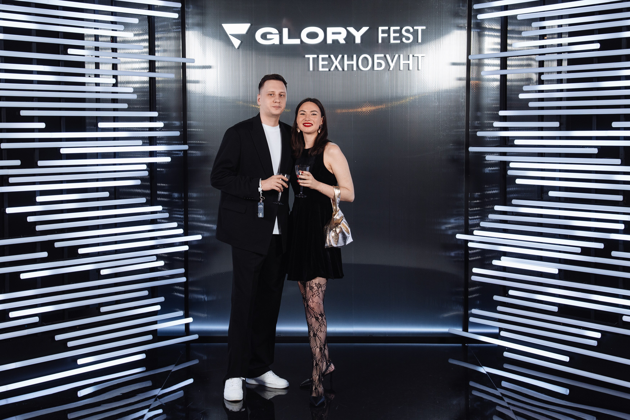 Glory 2025. Рекламный фотограф Москва — рекламная и бренд-съёмка | Polyakov