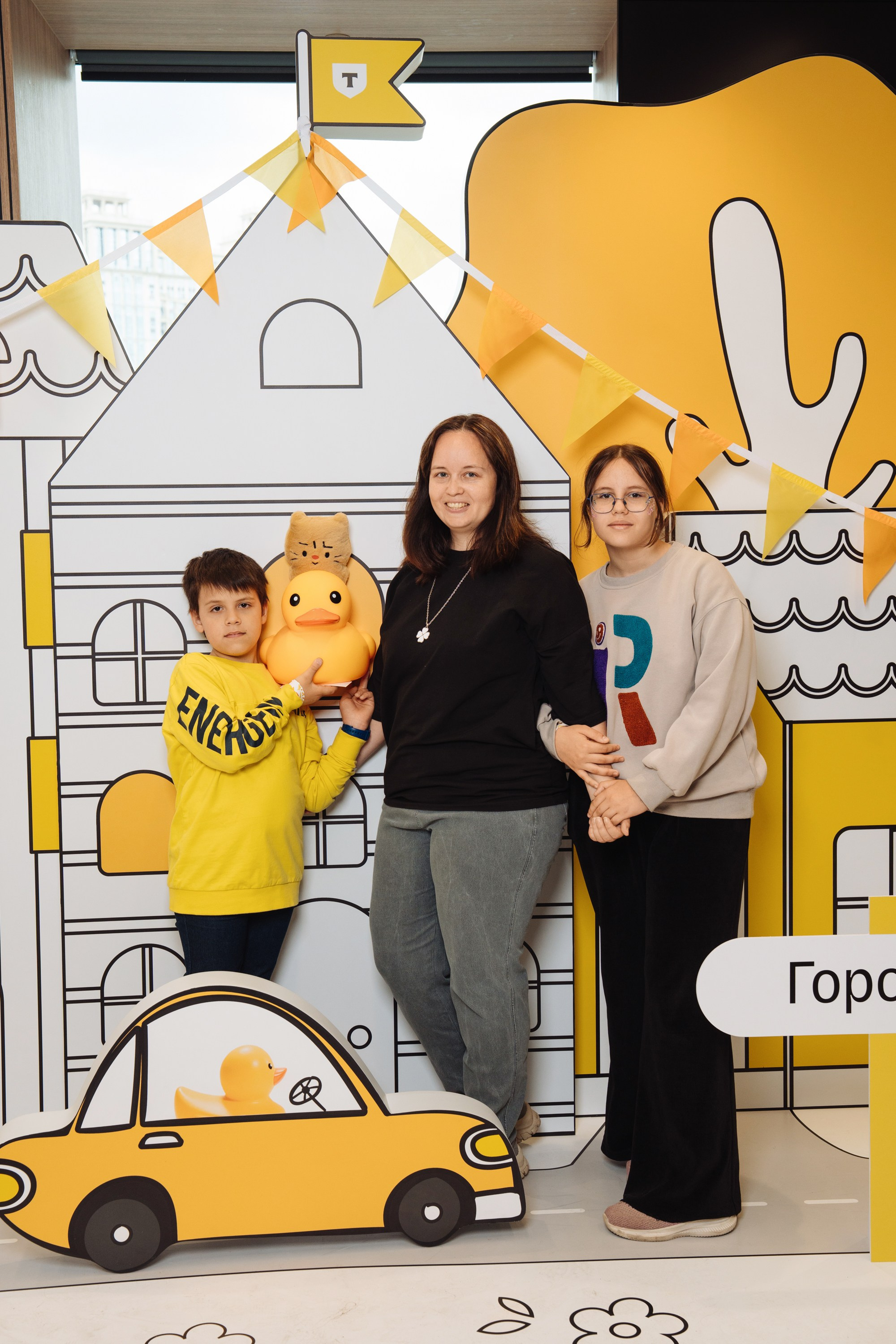 Kids Day 2026. Рекламный фотограф Москва — рекламная и бренд-съёмка | Polyakov