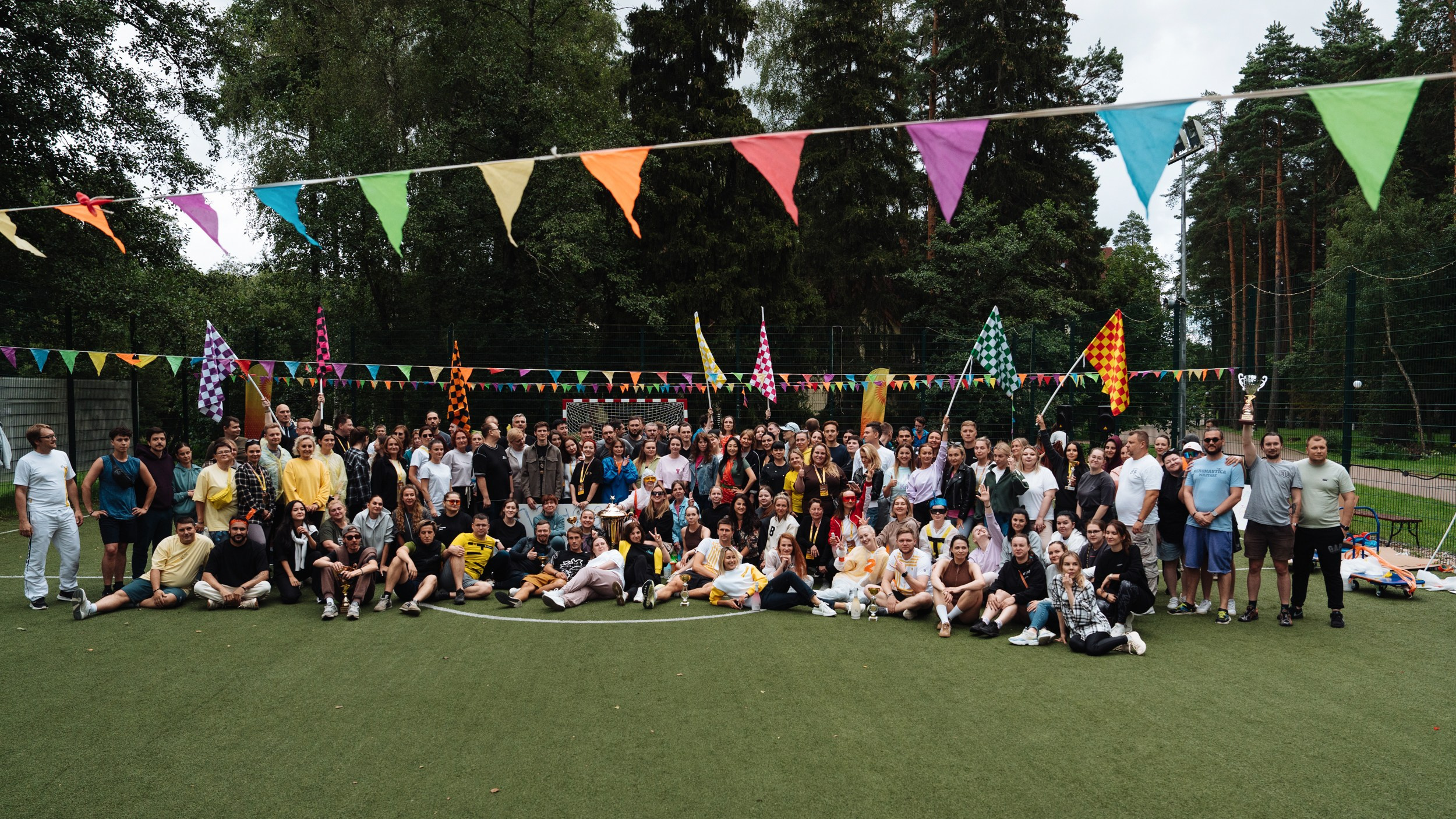 Summer corporate. Рекламный фотограф Москва — рекламная и бренд-съёмка | Polyakov