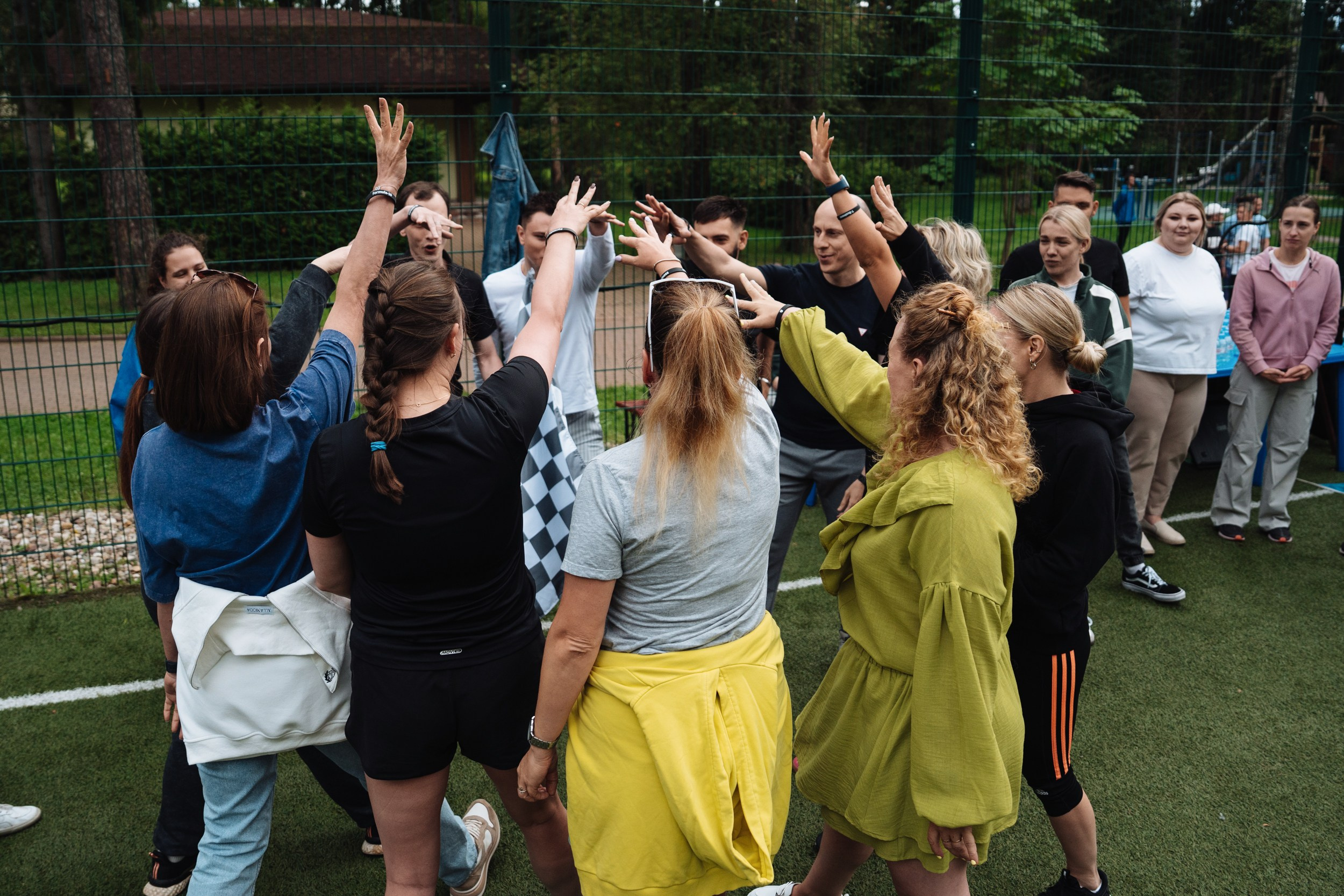 Summer corporate. Рекламный фотограф Москва — рекламная и бренд-съёмка | Polyakov