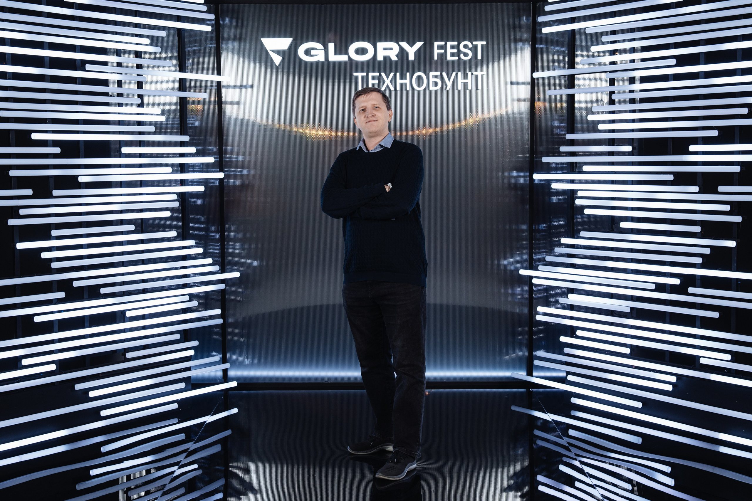 Glory 2025. Рекламный фотограф Москва — рекламная и бренд-съёмка | Polyakov