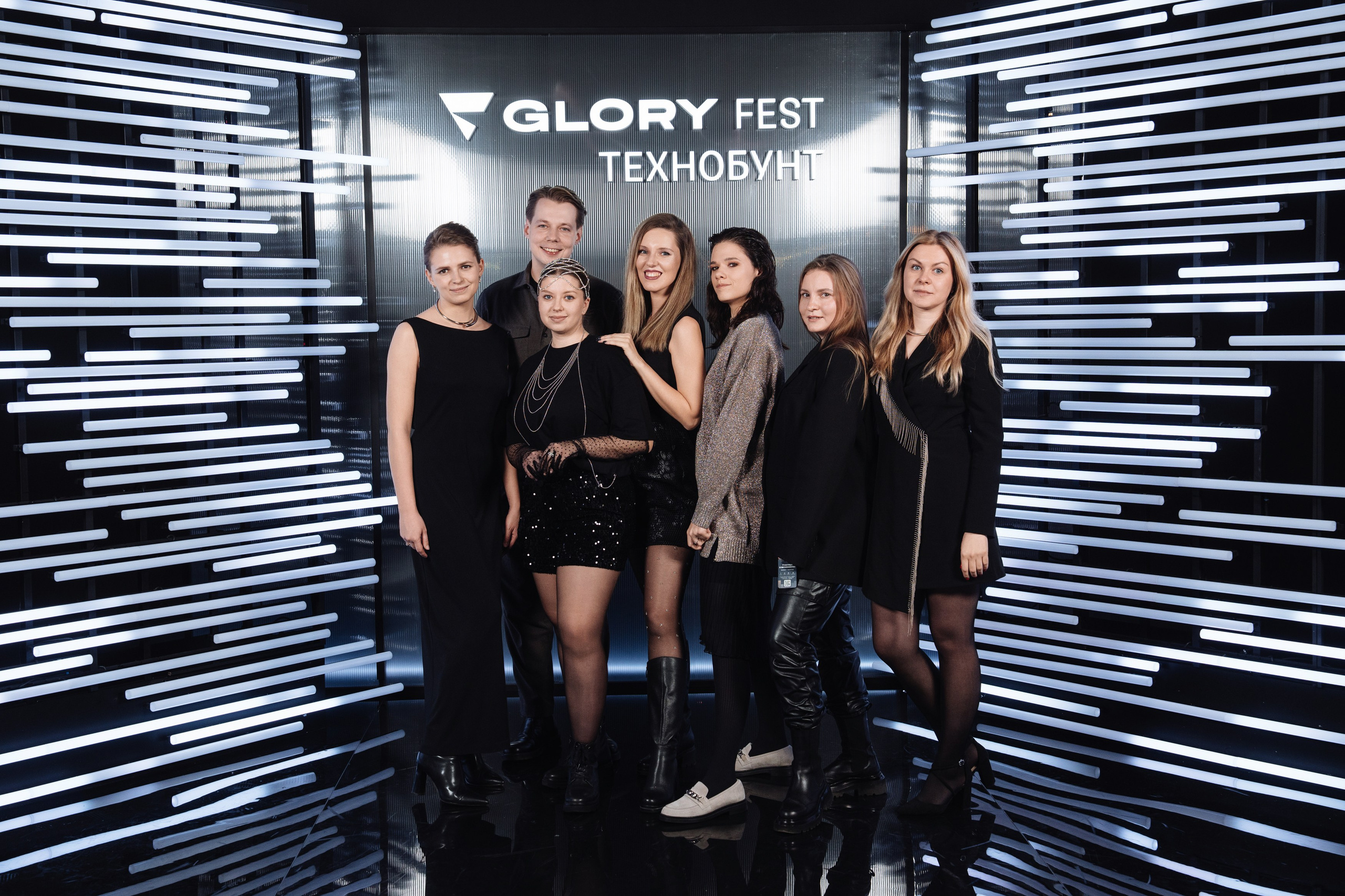 Glory 2025. Рекламный фотограф Москва — рекламная и бренд-съёмка | Polyakov