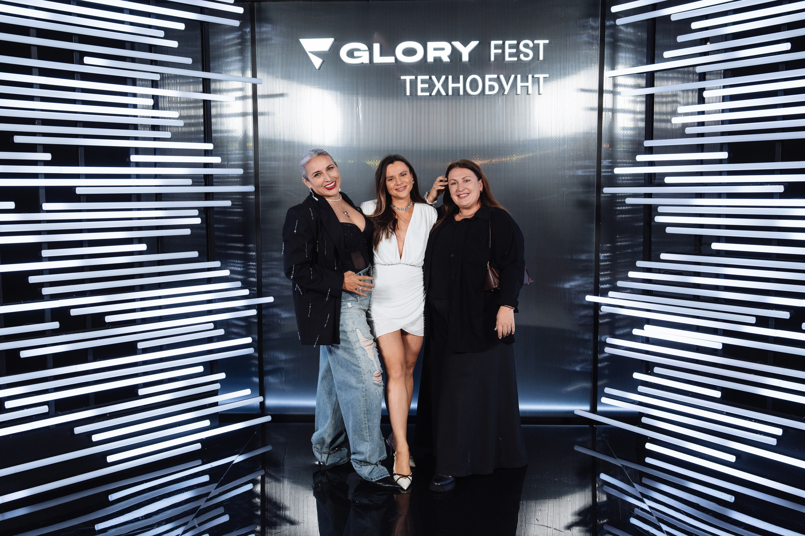 Glory 2025. Рекламный фотограф Москва — рекламная и бренд-съёмка | Polyakov