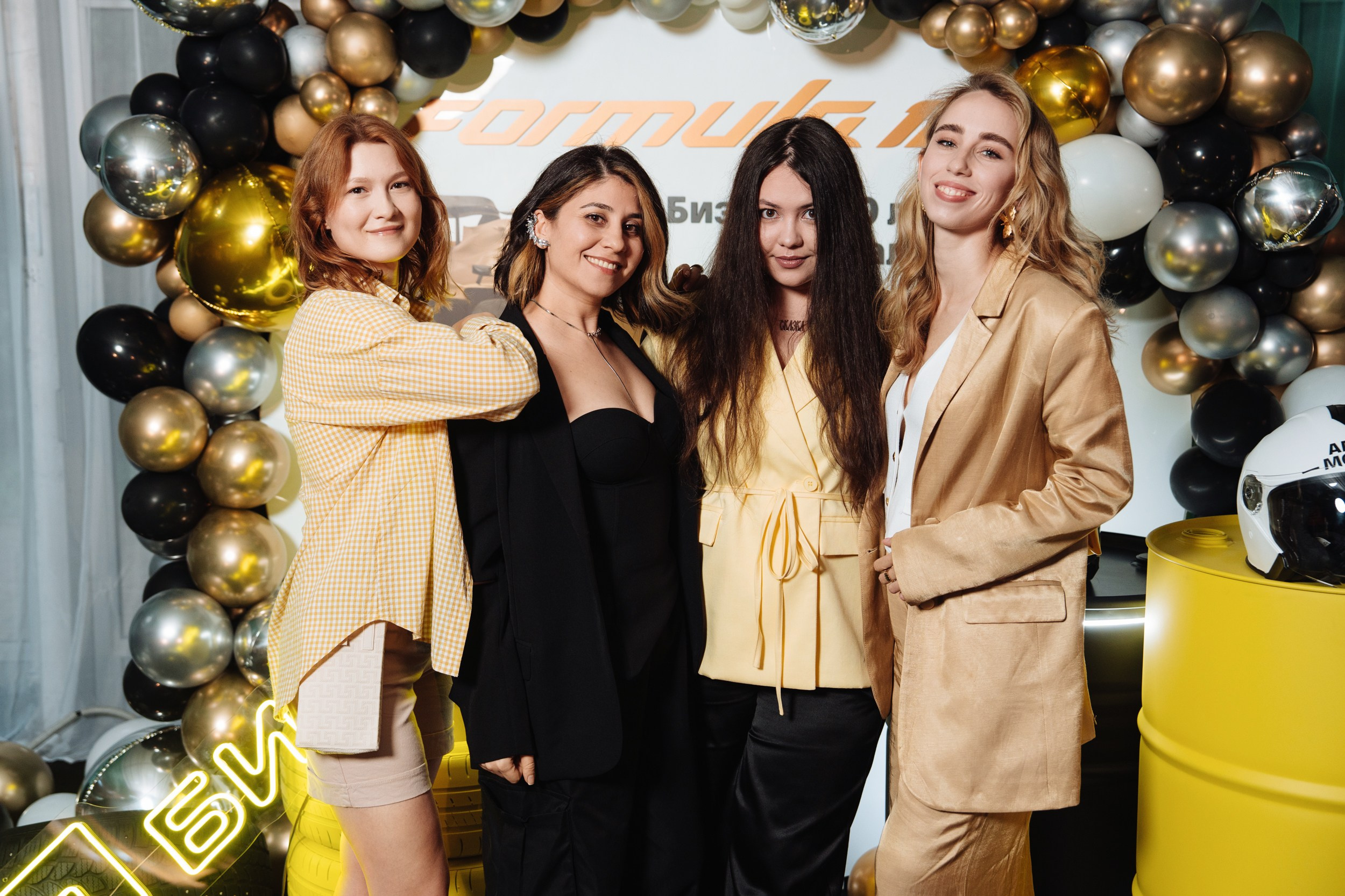 Summer corporate. Рекламный фотограф Москва — рекламная и бренд-съёмка | Polyakov