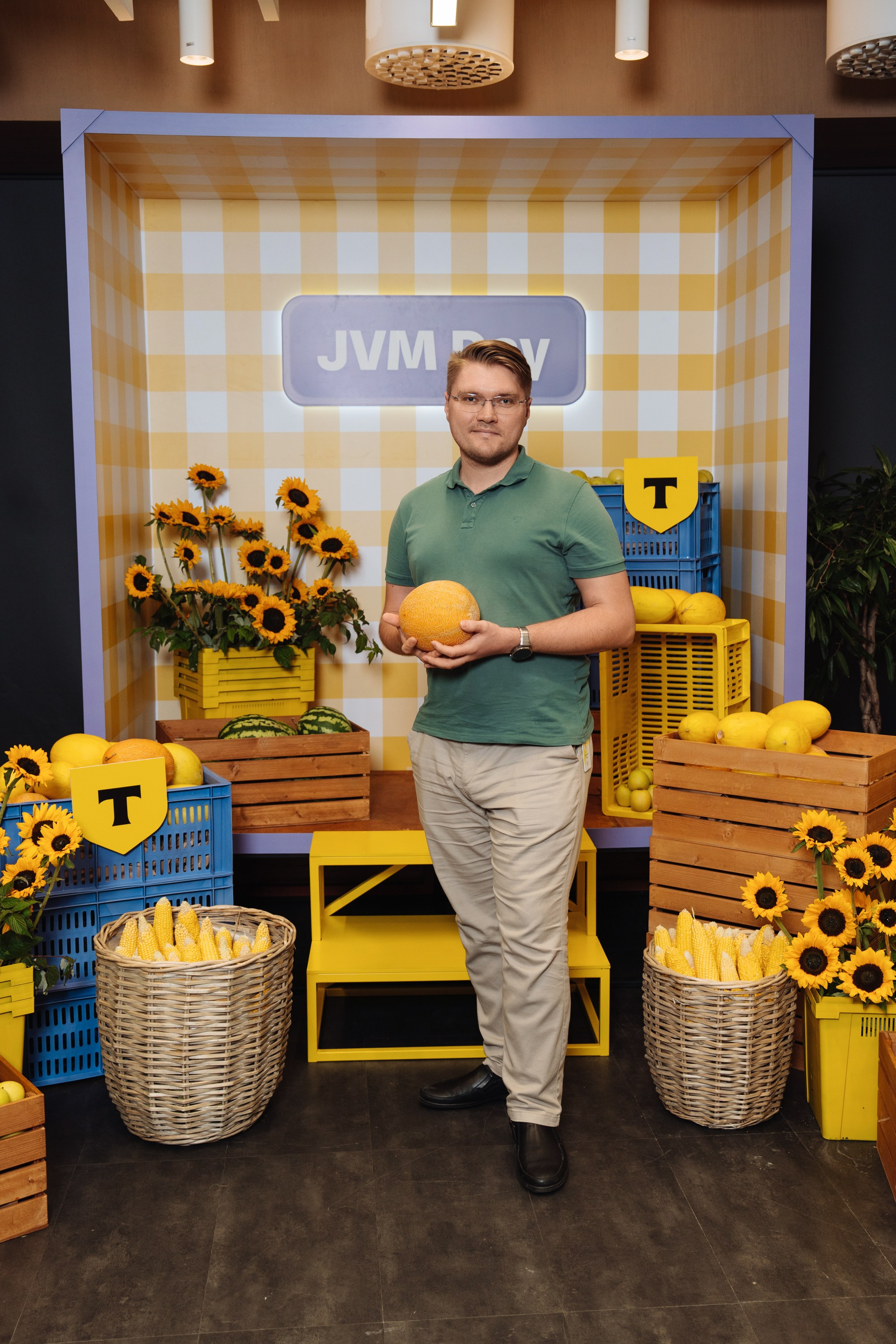 JVM Day 2025. Рекламный фотограф Москва — рекламная и бренд-съёмка | Polyakov