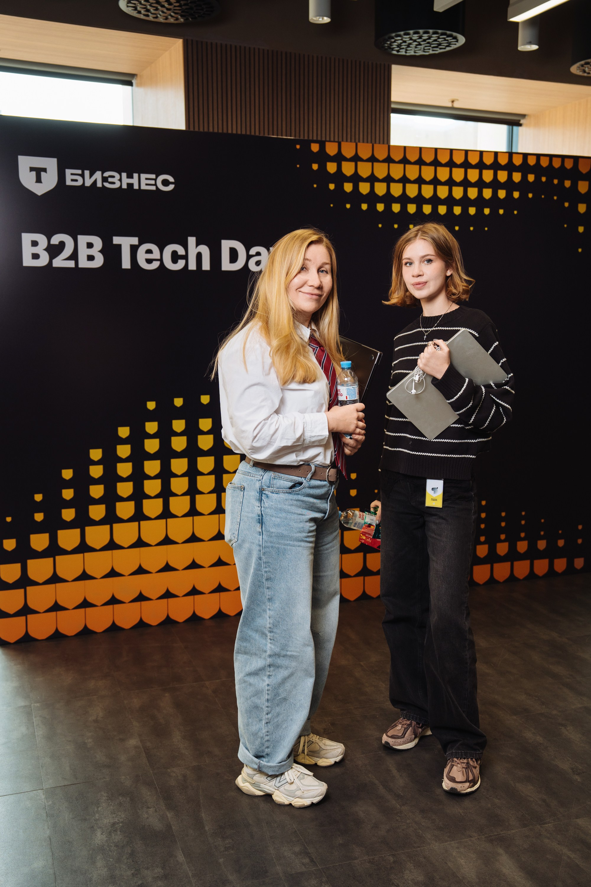 B2B Tech Day. Рекламный фотограф Москва — рекламная и бренд-съёмка | Polyakov