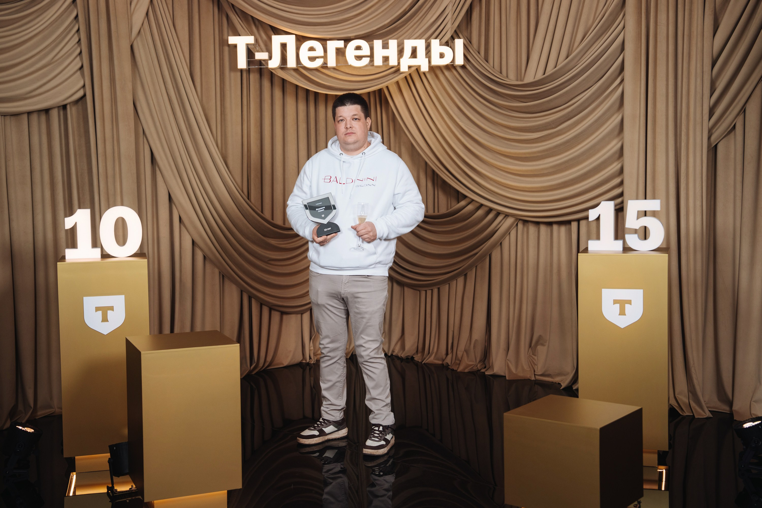 Т-Легенды 2025. Рекламный фотограф Москва — рекламная и бренд-съёмка | Polyakov
