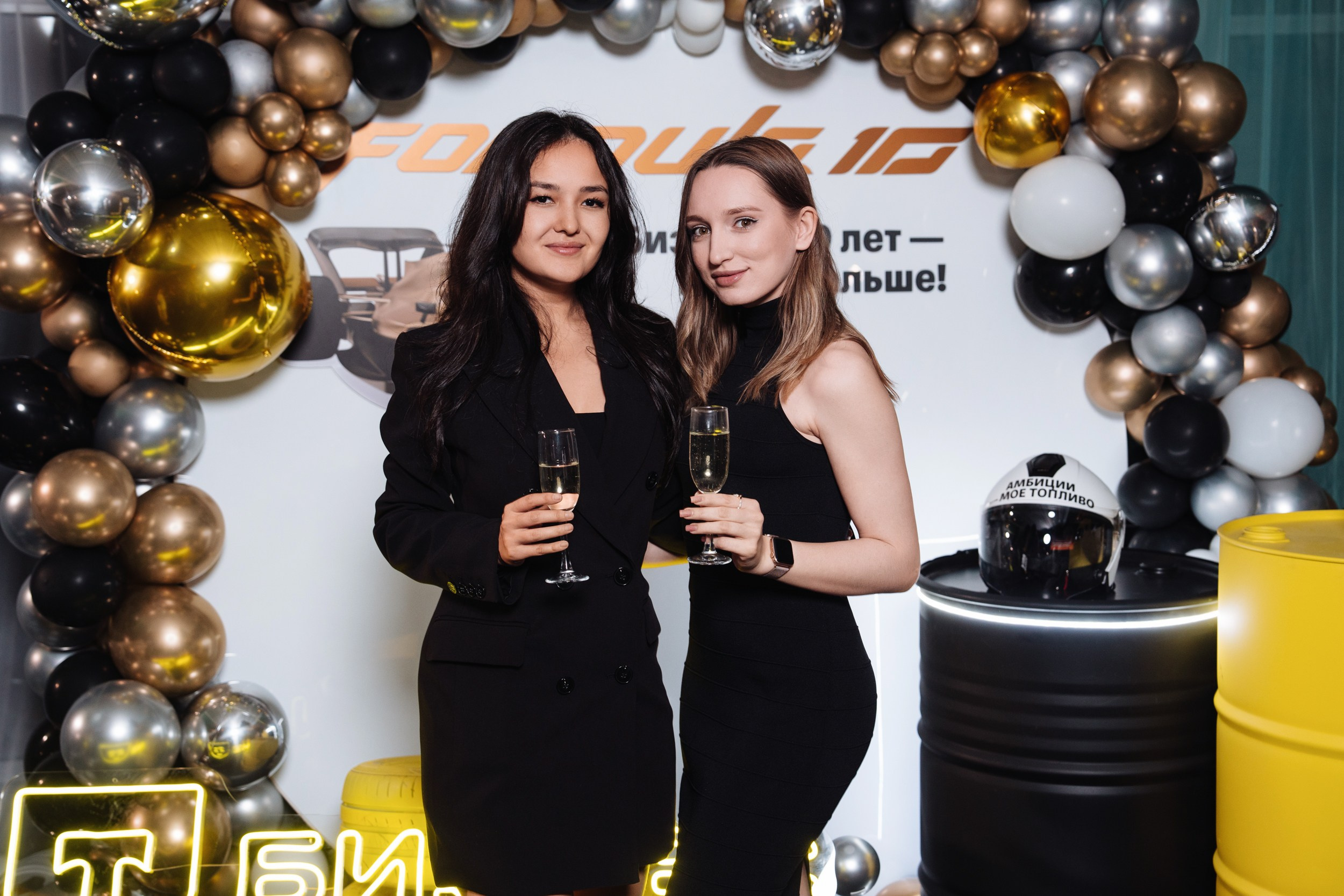 Summer corporate. Рекламный фотограф Москва — рекламная и бренд-съёмка | Polyakov
