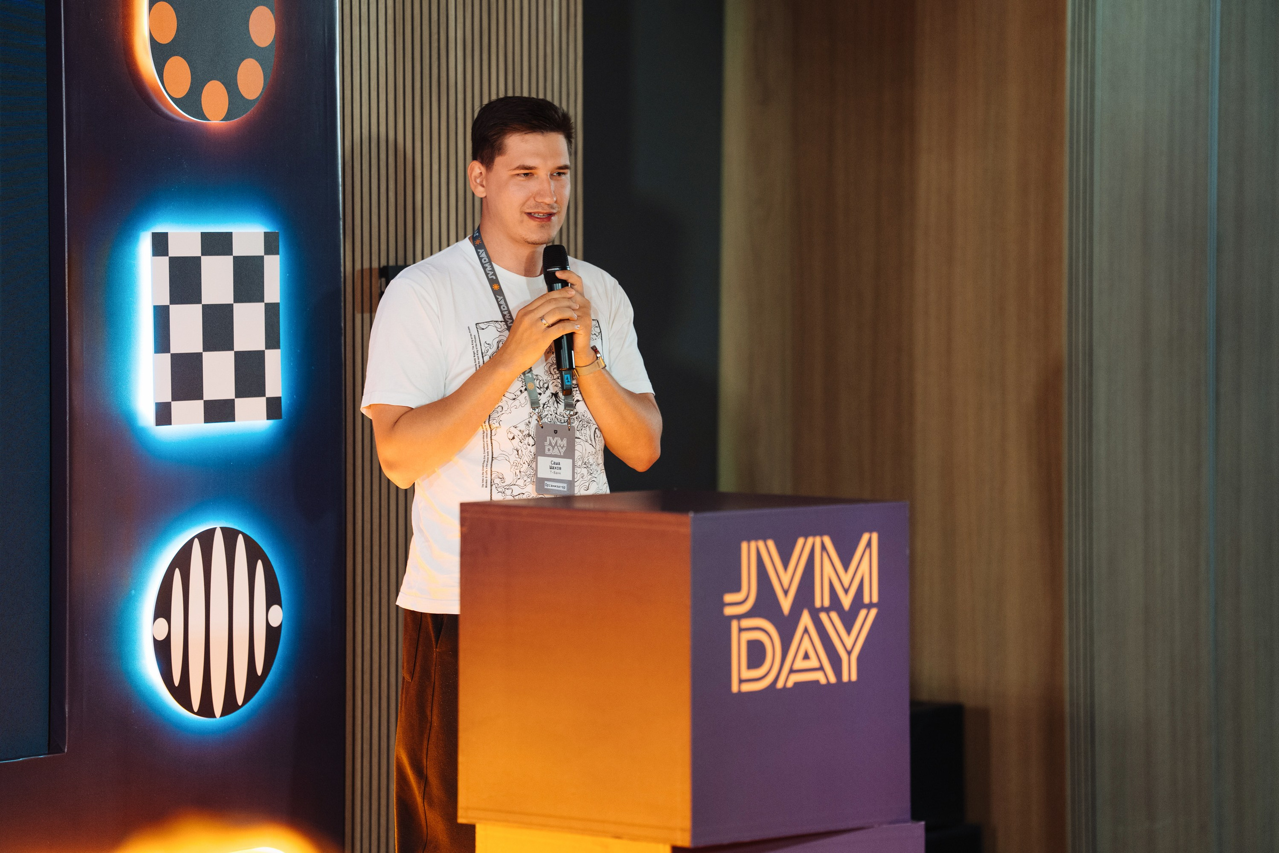 JVM DAY 2026. Рекламный фотограф Москва — рекламная и бренд-съёмка | Polyakov