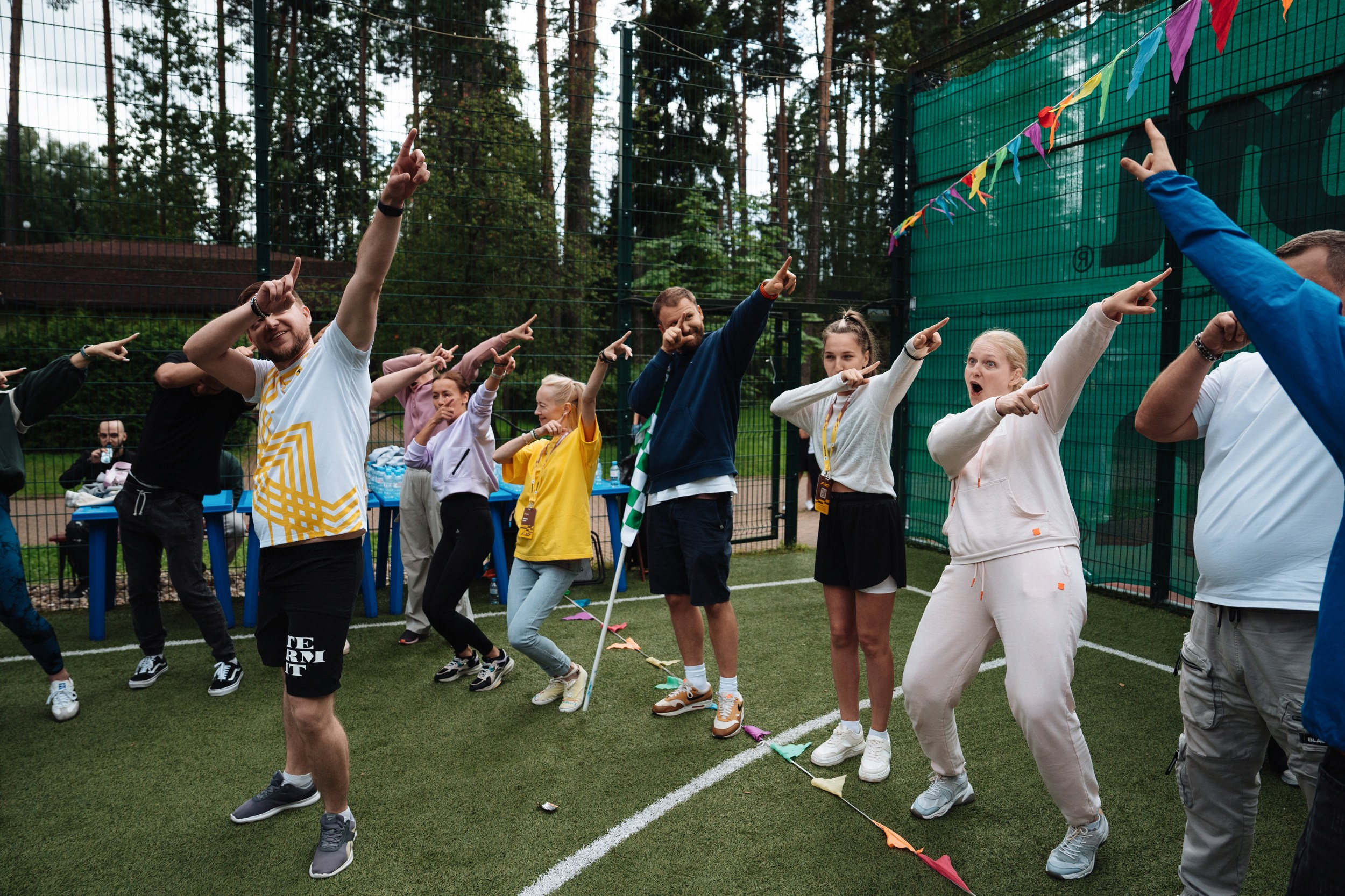 Summer corporate. Рекламный фотограф Москва — рекламная и бренд-съёмка | Polyakov