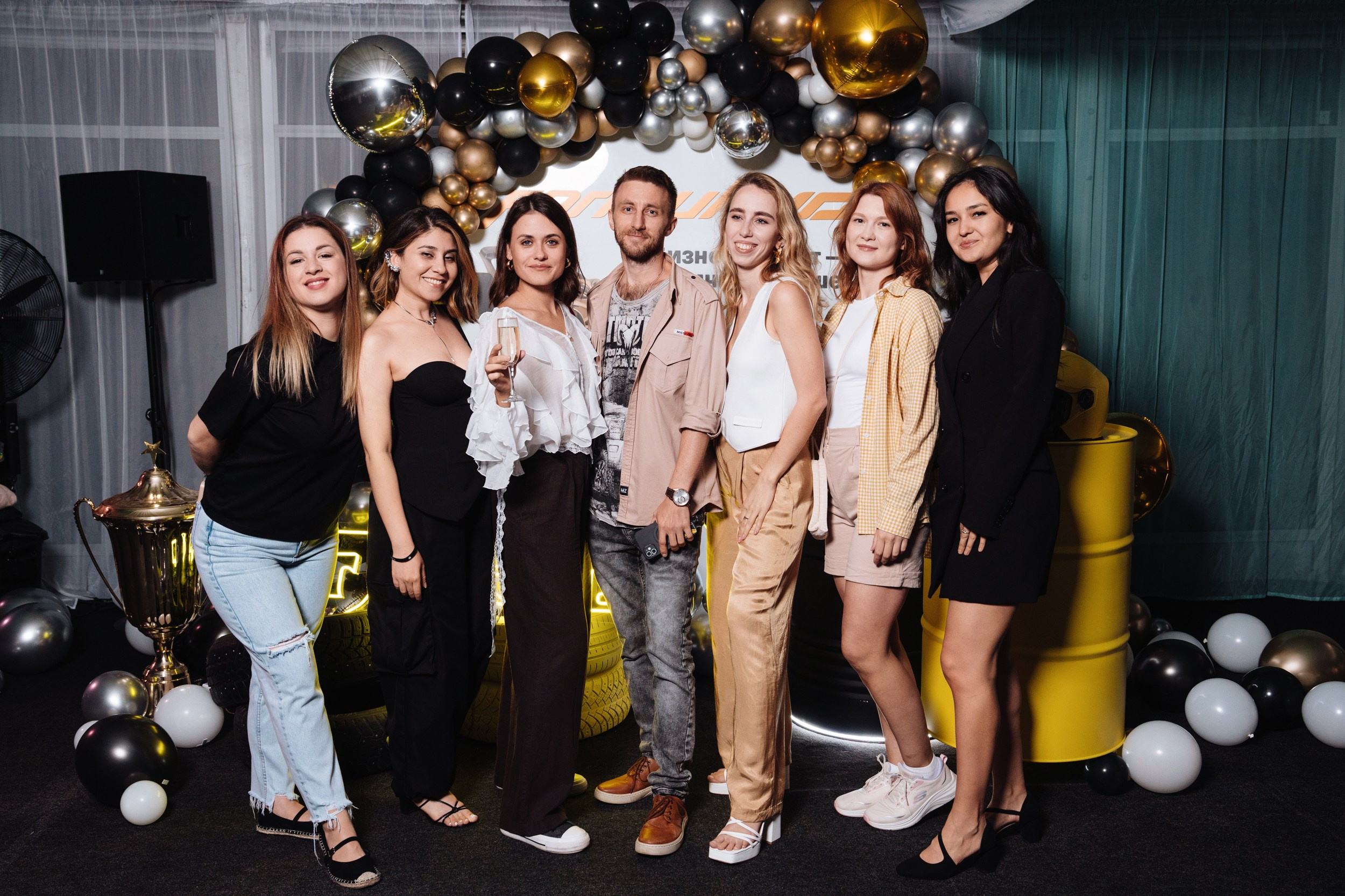 Summer corporate. Рекламный фотограф Москва — рекламная и бренд-съёмка | Polyakov