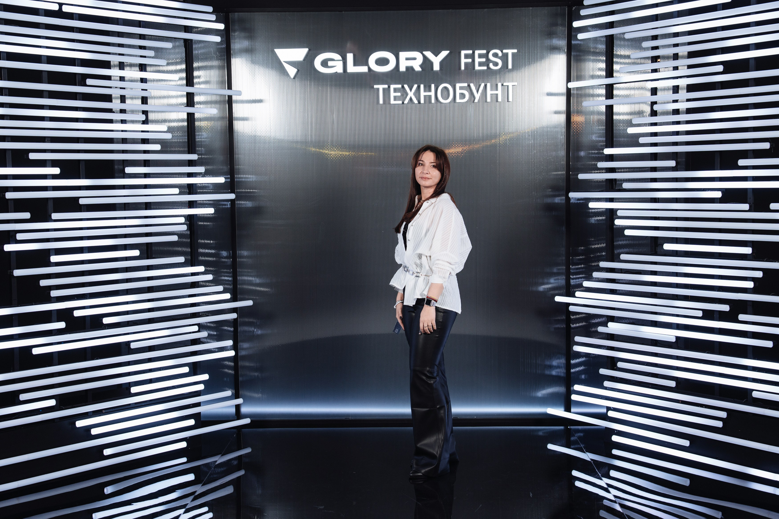 Glory 2025. Рекламный фотограф Москва — рекламная и бренд-съёмка | Polyakov