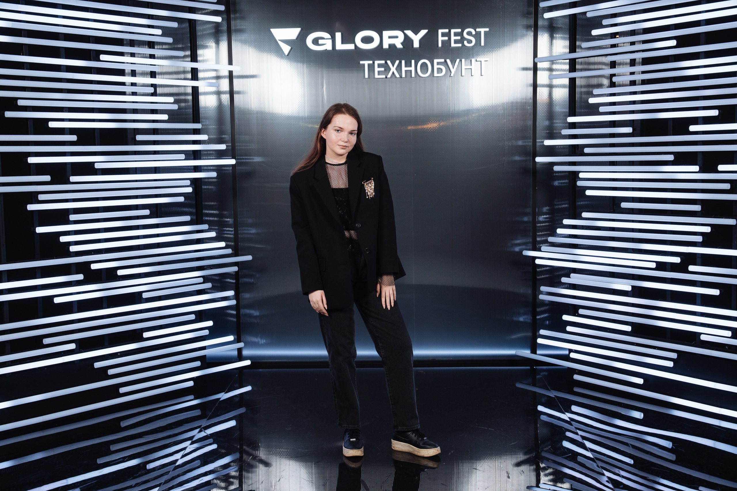 Glory 2025. Рекламный фотограф Москва — рекламная и бренд-съёмка | Polyakov