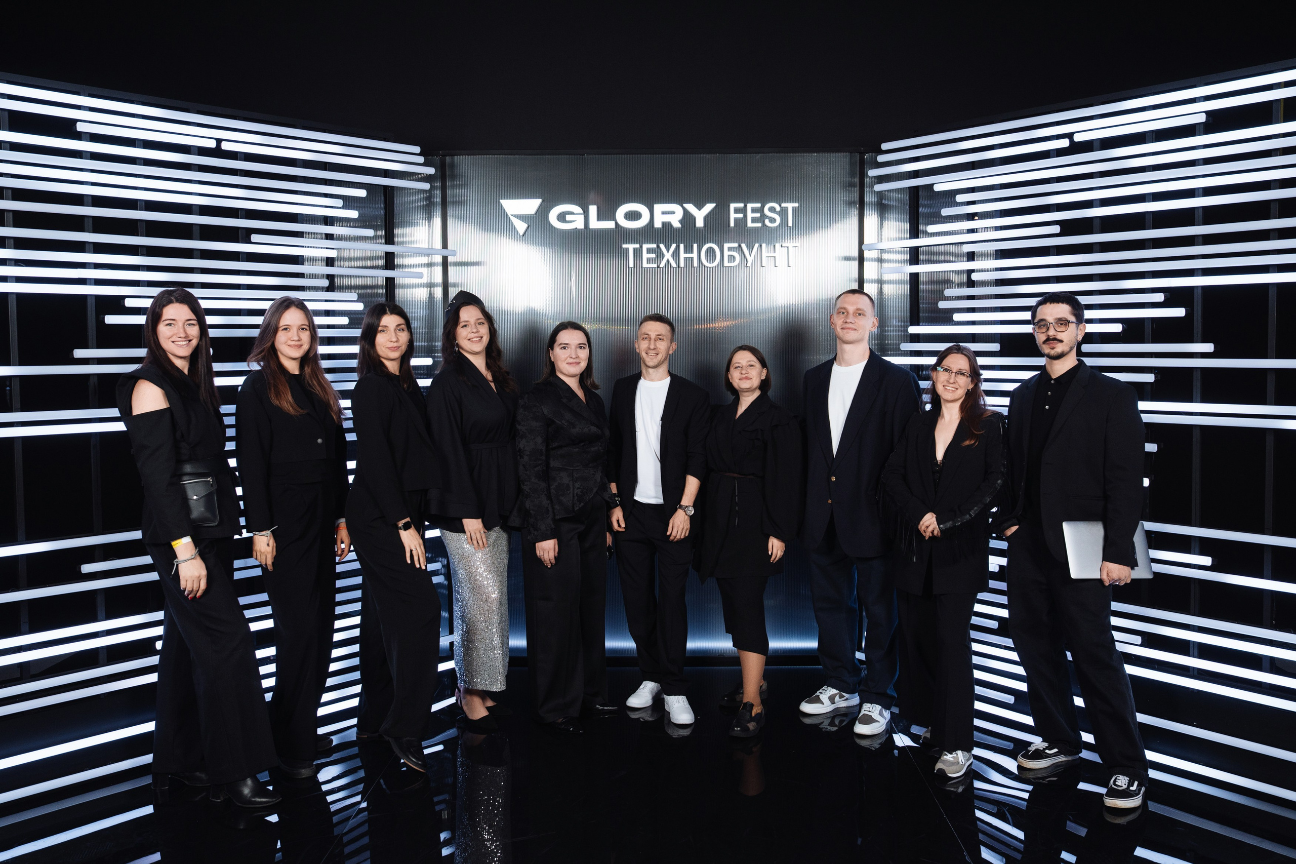Glory 2025. Рекламный фотограф Москва — рекламная и бренд-съёмка | Polyakov