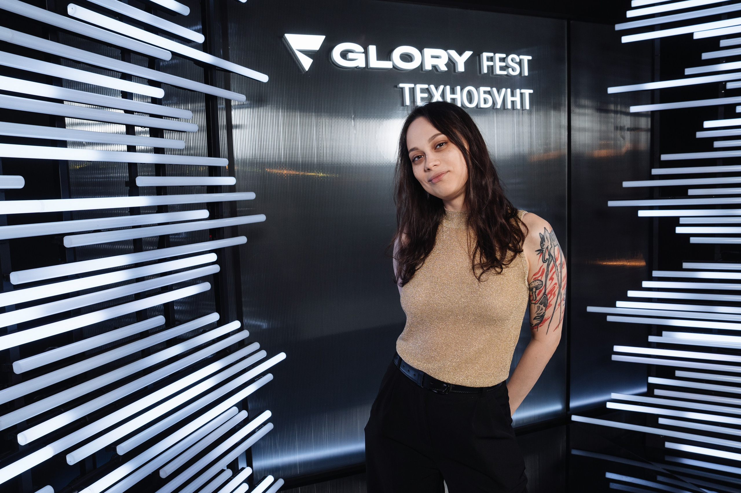 Glory 2025. Рекламный фотограф Москва — рекламная и бренд-съёмка | Polyakov