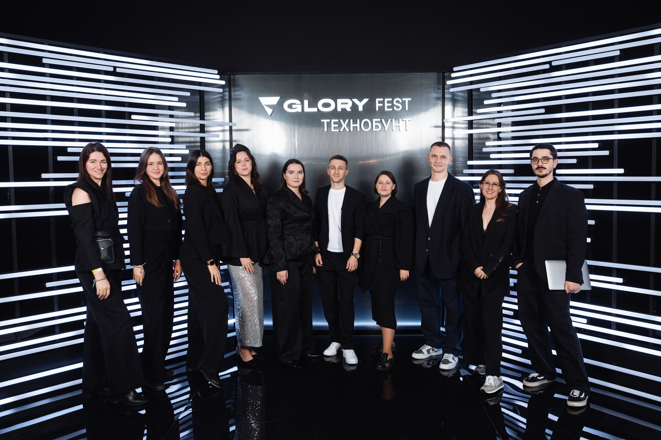 Glory 2025. Рекламный фотограф Москва — рекламная и бренд-съёмка | Polyakov