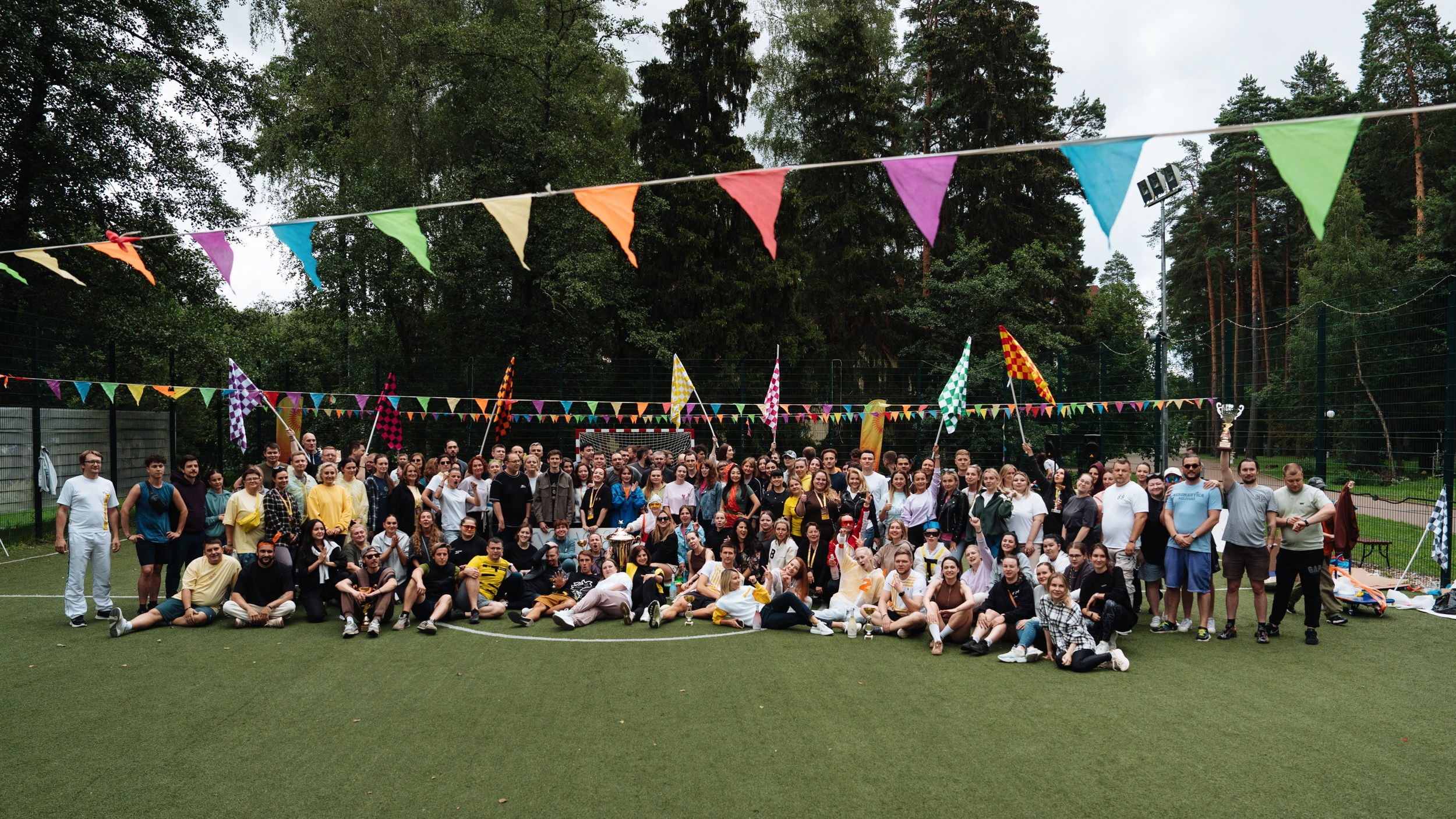 Summer corporate. Рекламный фотограф Москва — рекламная и бренд-съёмка | Polyakov