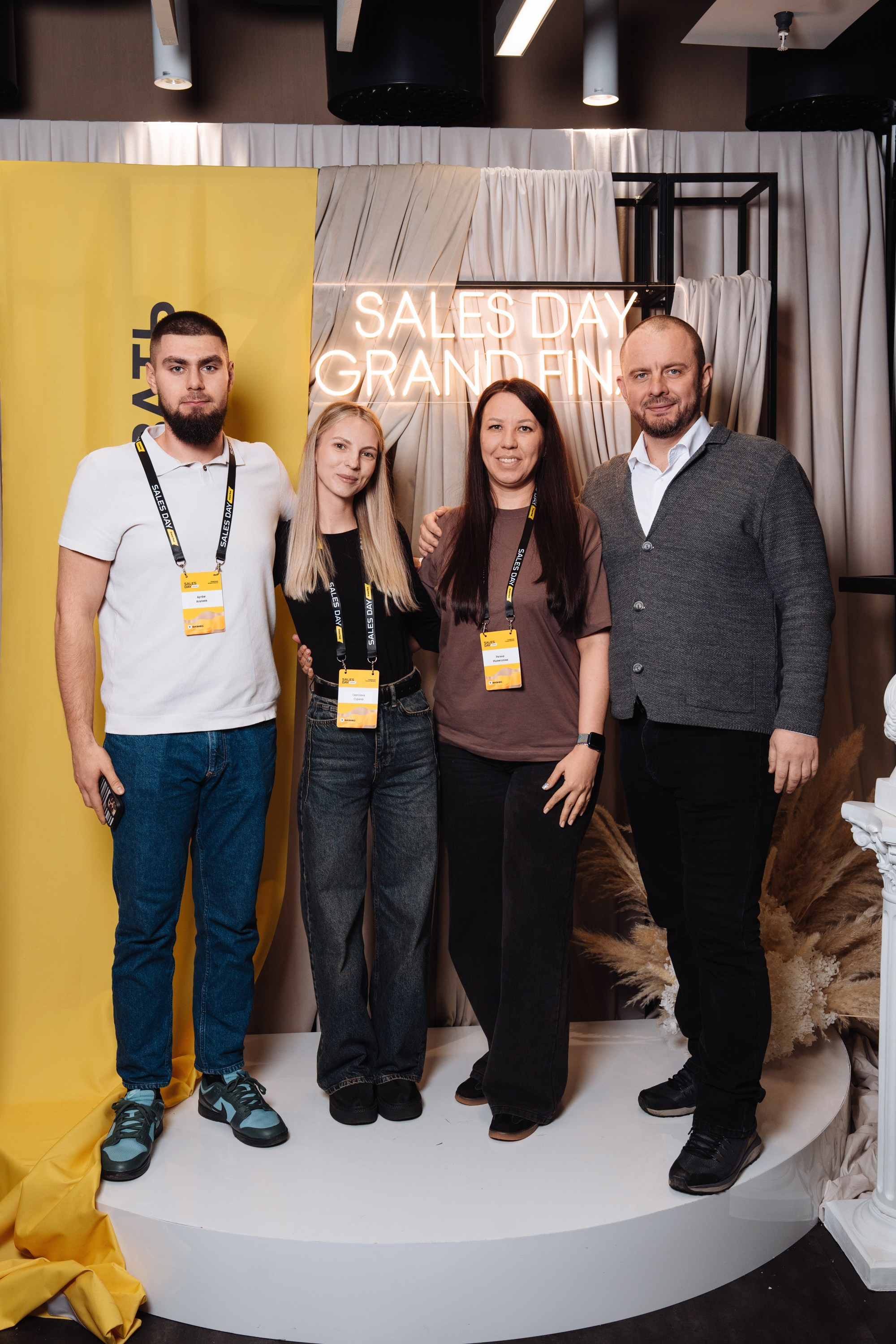 Sales day grand final. Рекламный фотограф Москва — рекламная и бренд-съёмка | Polyakov