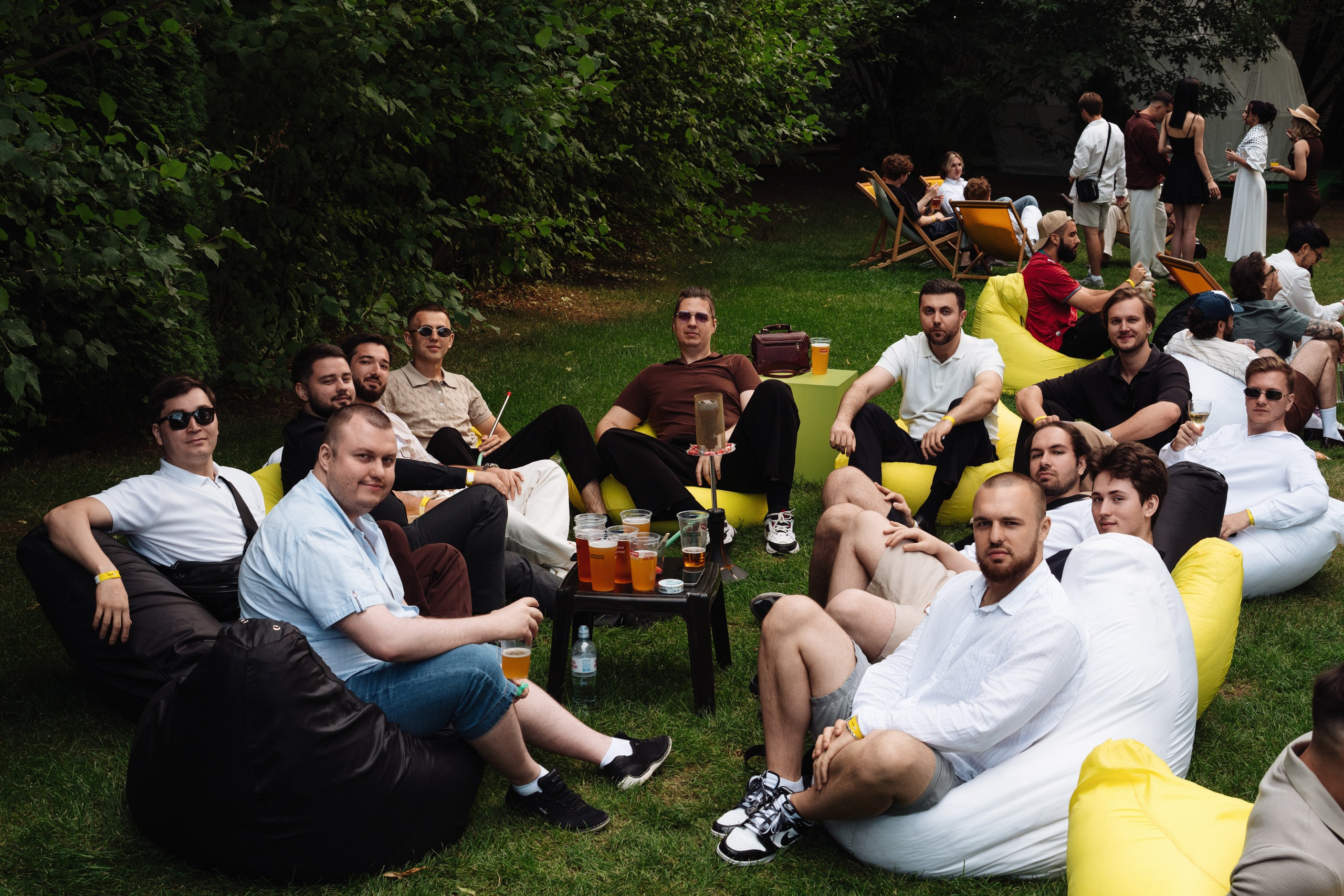 Summer corporate. Рекламный фотограф Москва — рекламная и бренд-съёмка | Polyakov