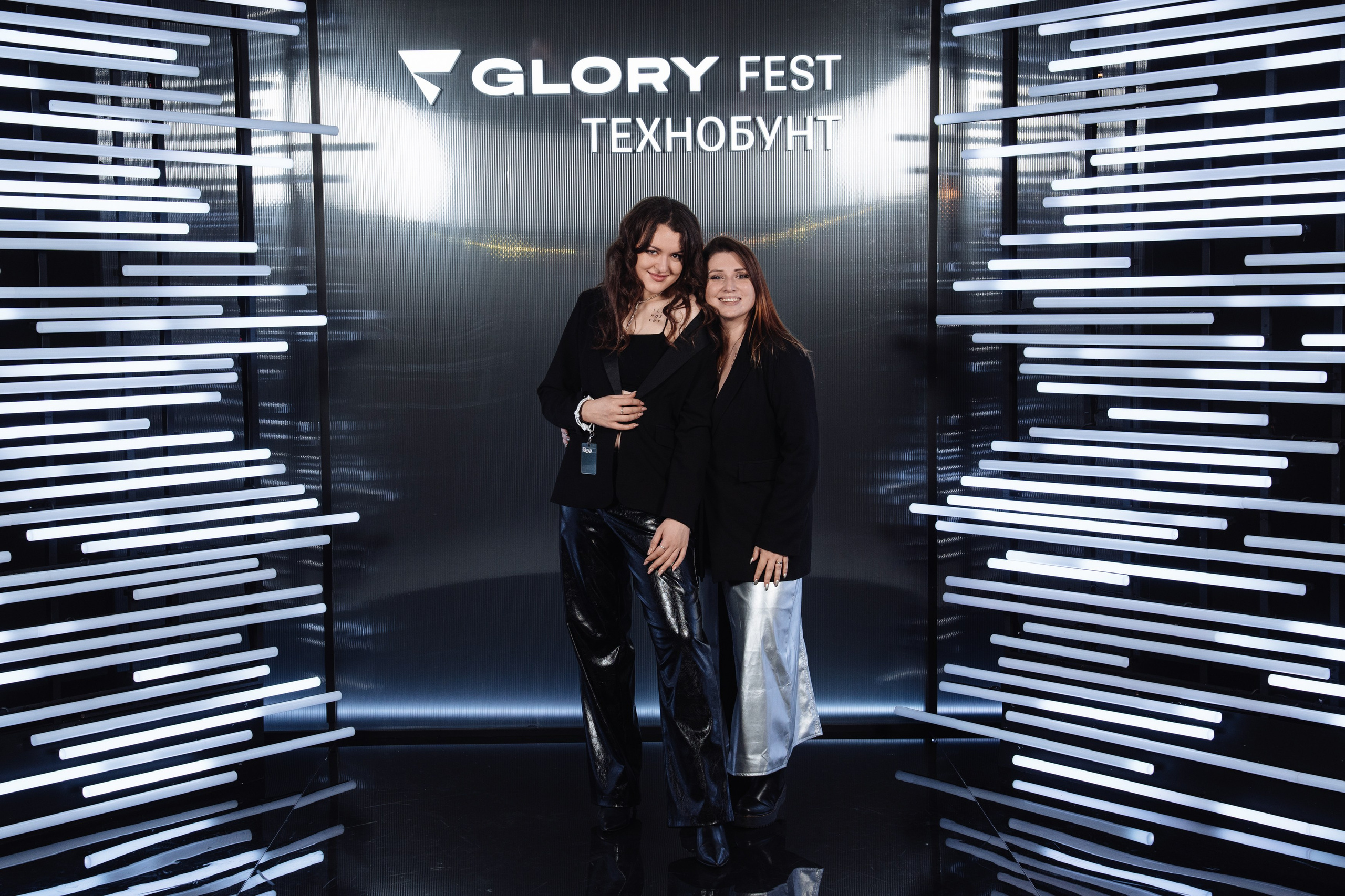 Glory 2025. Рекламный фотограф Москва — рекламная и бренд-съёмка | Polyakov
