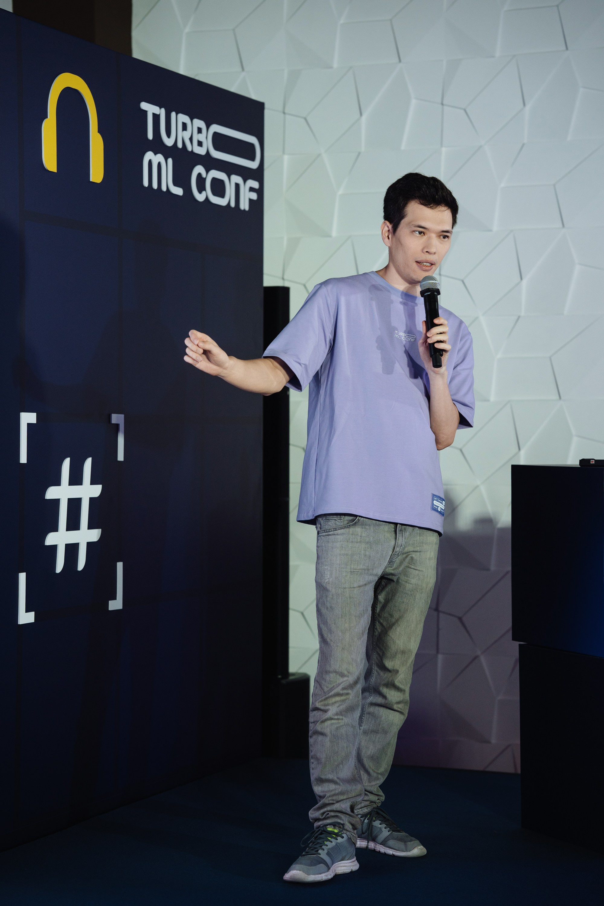 Turbo ML conf 2025. Рекламный фотограф Москва — рекламная и бренд-съёмка | Polyakov