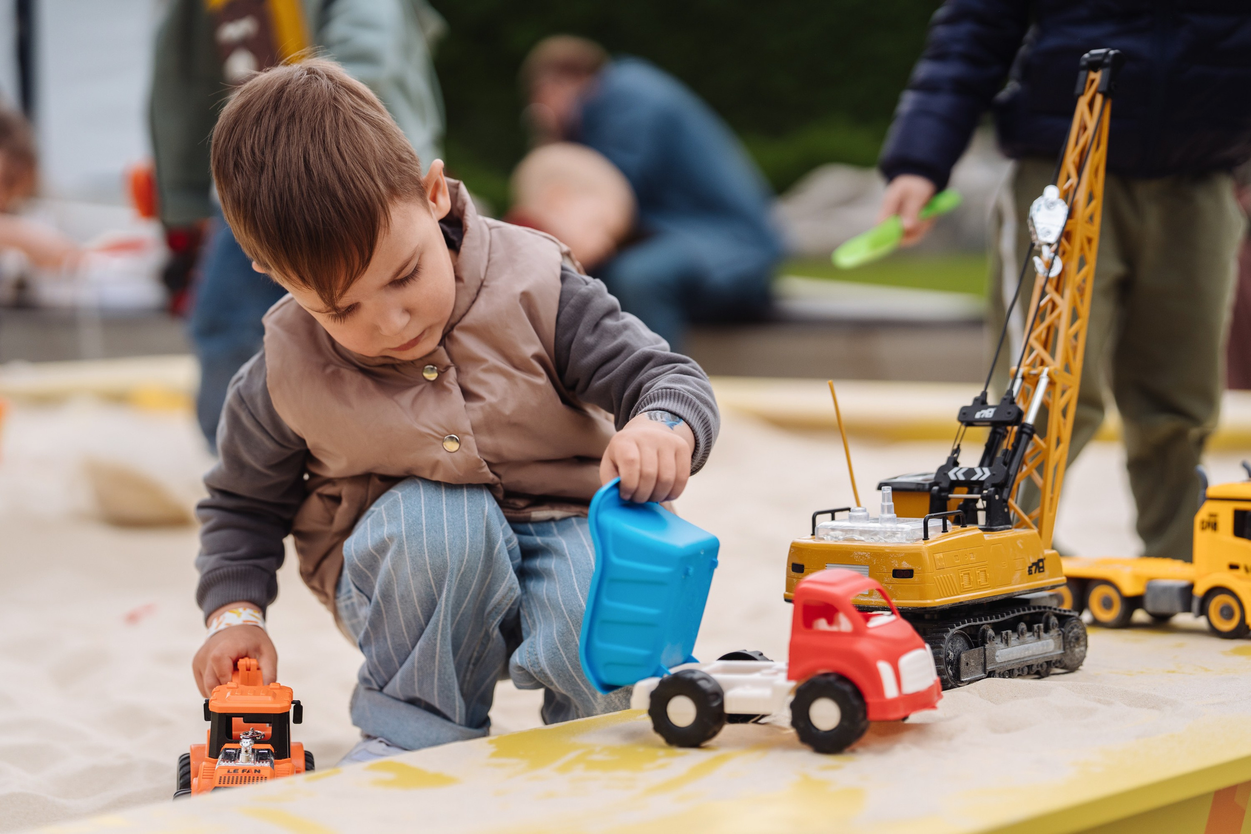 Kids Day 2026. Рекламный фотограф Москва — рекламная и бренд-съёмка | Polyakov