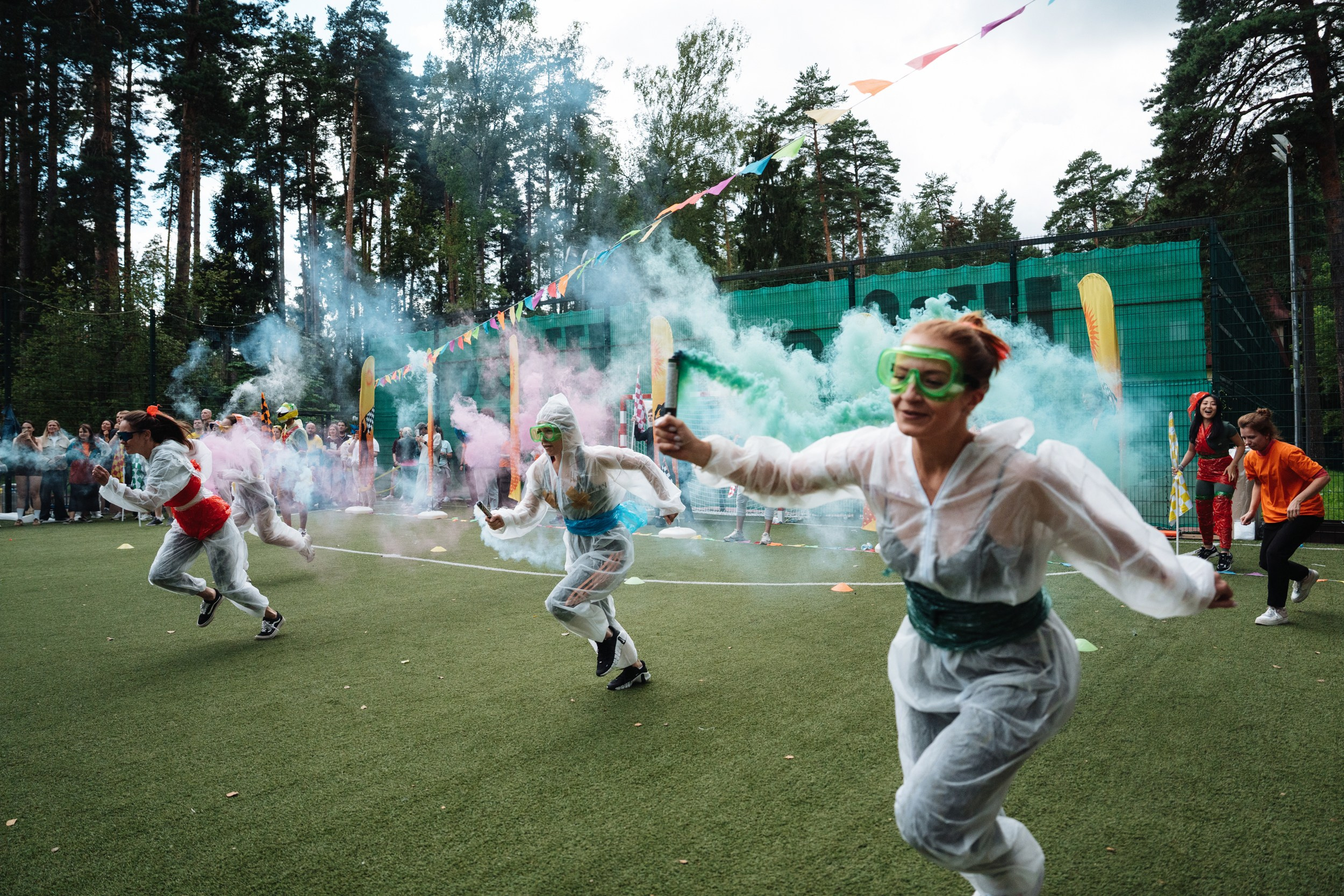 Summer corporate. Рекламный фотограф Москва — рекламная и бренд-съёмка | Polyakov