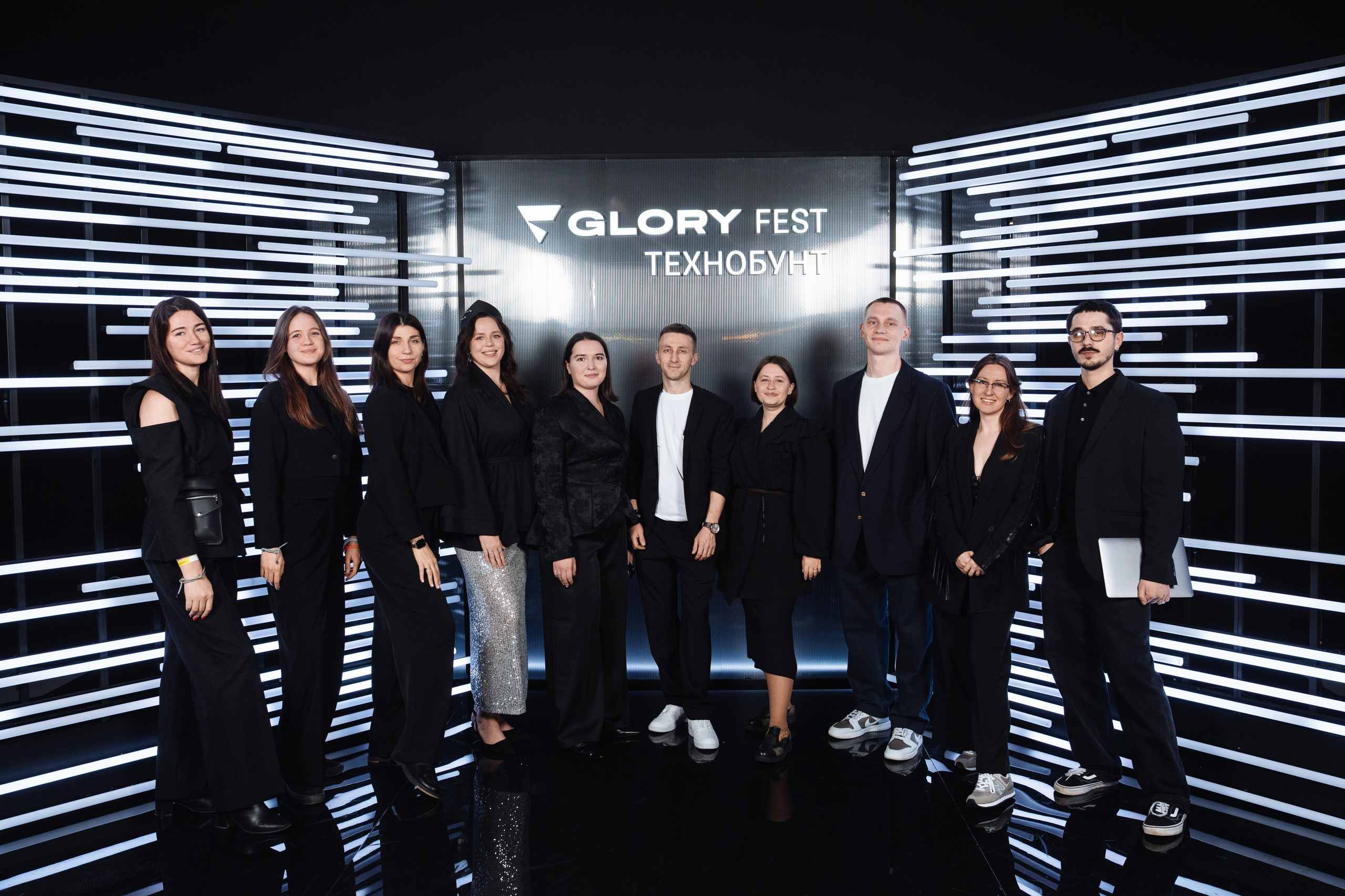 Glory 2025. Рекламный фотограф Москва — рекламная и бренд-съёмка | Polyakov
