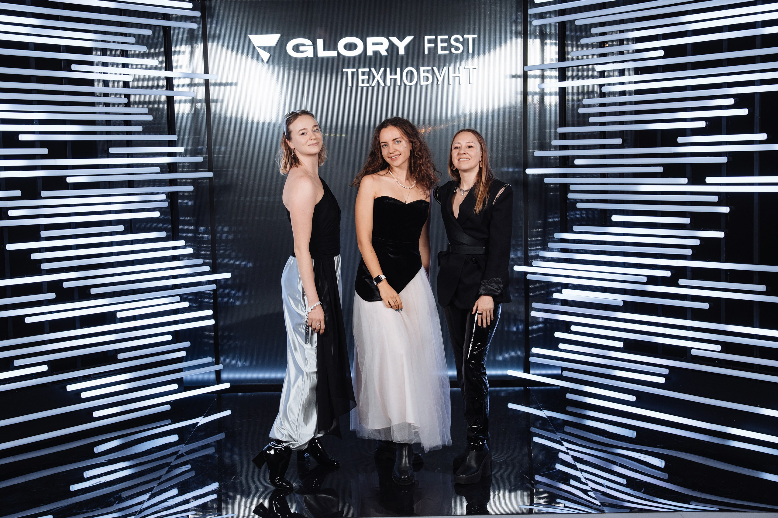 Glory 2025. Рекламный фотограф Москва — рекламная и бренд-съёмка | Polyakov