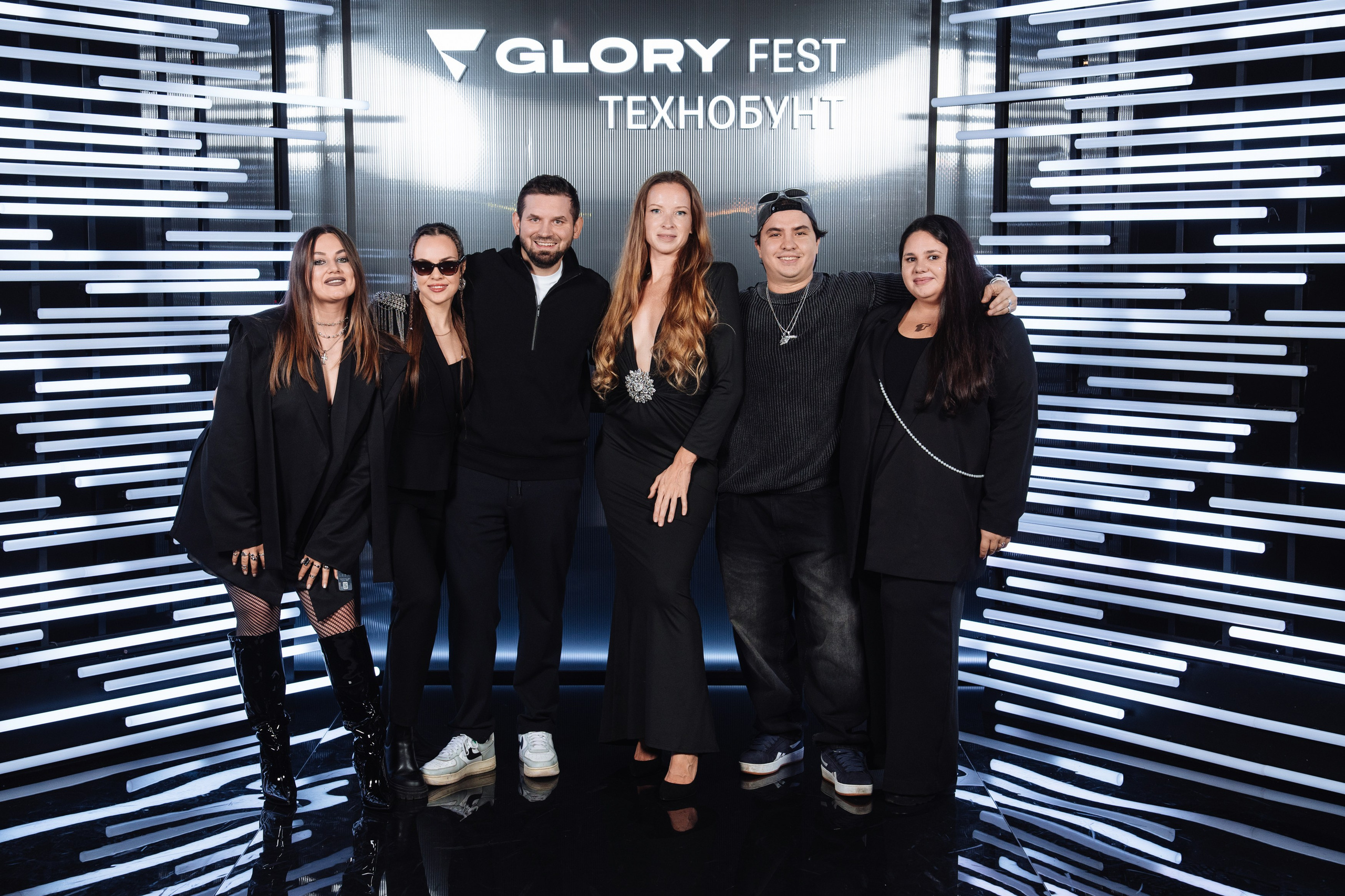 Glory 2025. Рекламный фотограф Москва — рекламная и бренд-съёмка | Polyakov