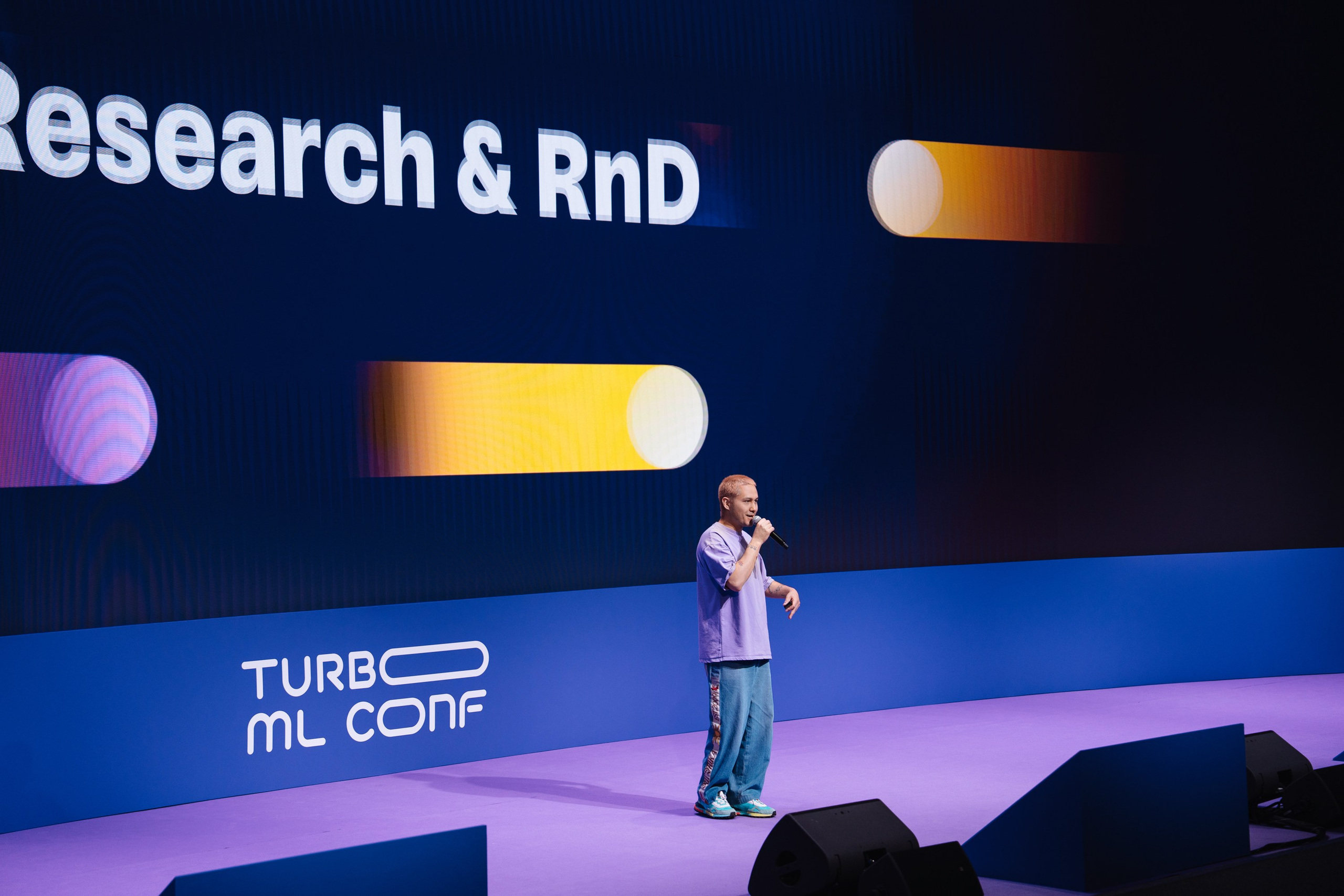 Turbo ML conf 2025. Рекламный фотограф Москва — рекламная и бренд-съёмка | Polyakov