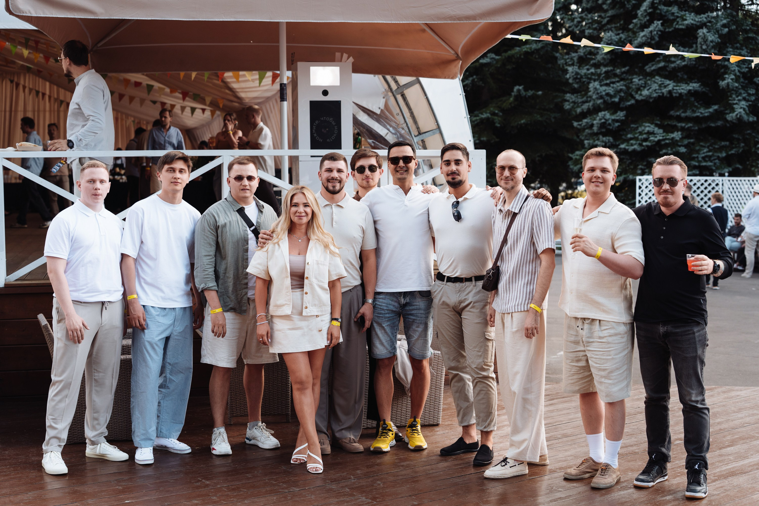 Summer corporate. Рекламный фотограф Москва — рекламная и бренд-съёмка | Polyakov