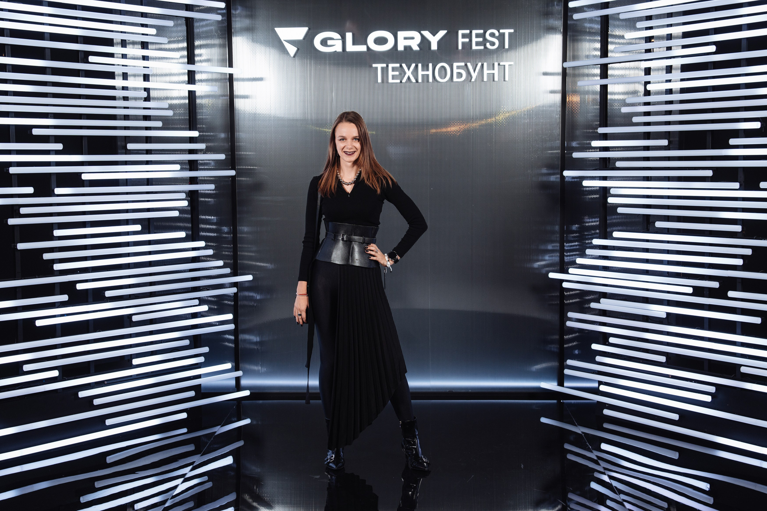 Glory 2025. Рекламный фотограф Москва — рекламная и бренд-съёмка | Polyakov