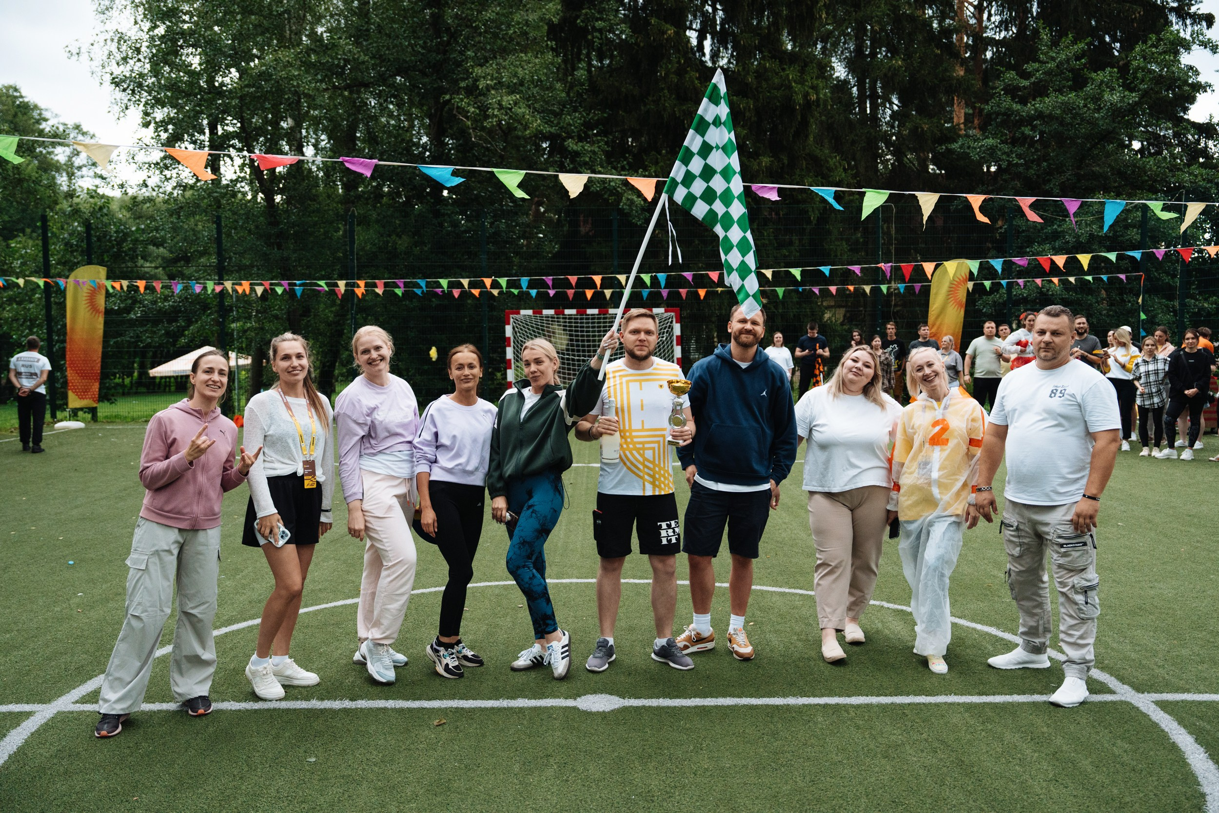 Summer corporate. Рекламный фотограф Москва — рекламная и бренд-съёмка | Polyakov