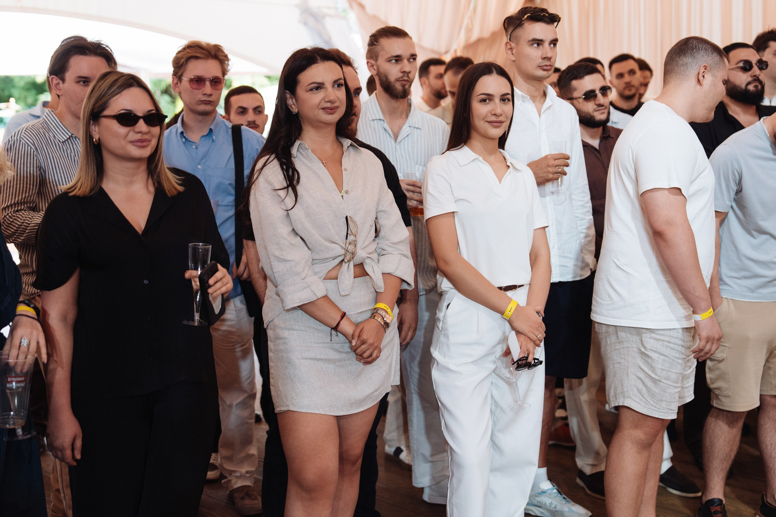 Summer corporate. Рекламный фотограф Москва — рекламная и бренд-съёмка | Polyakov
