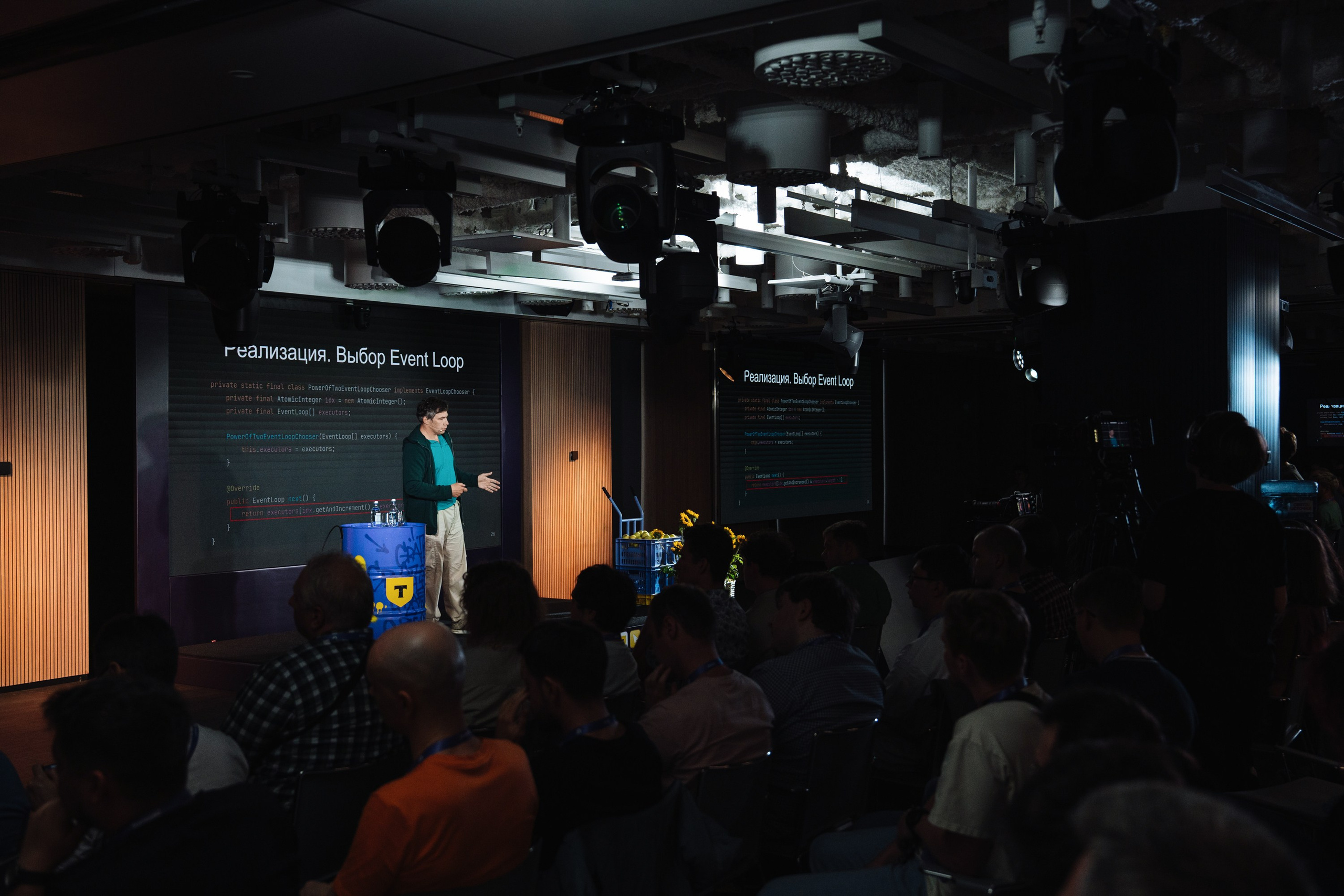JVM Day 2025. Рекламный фотограф Москва — рекламная и бренд-съёмка | Polyakov