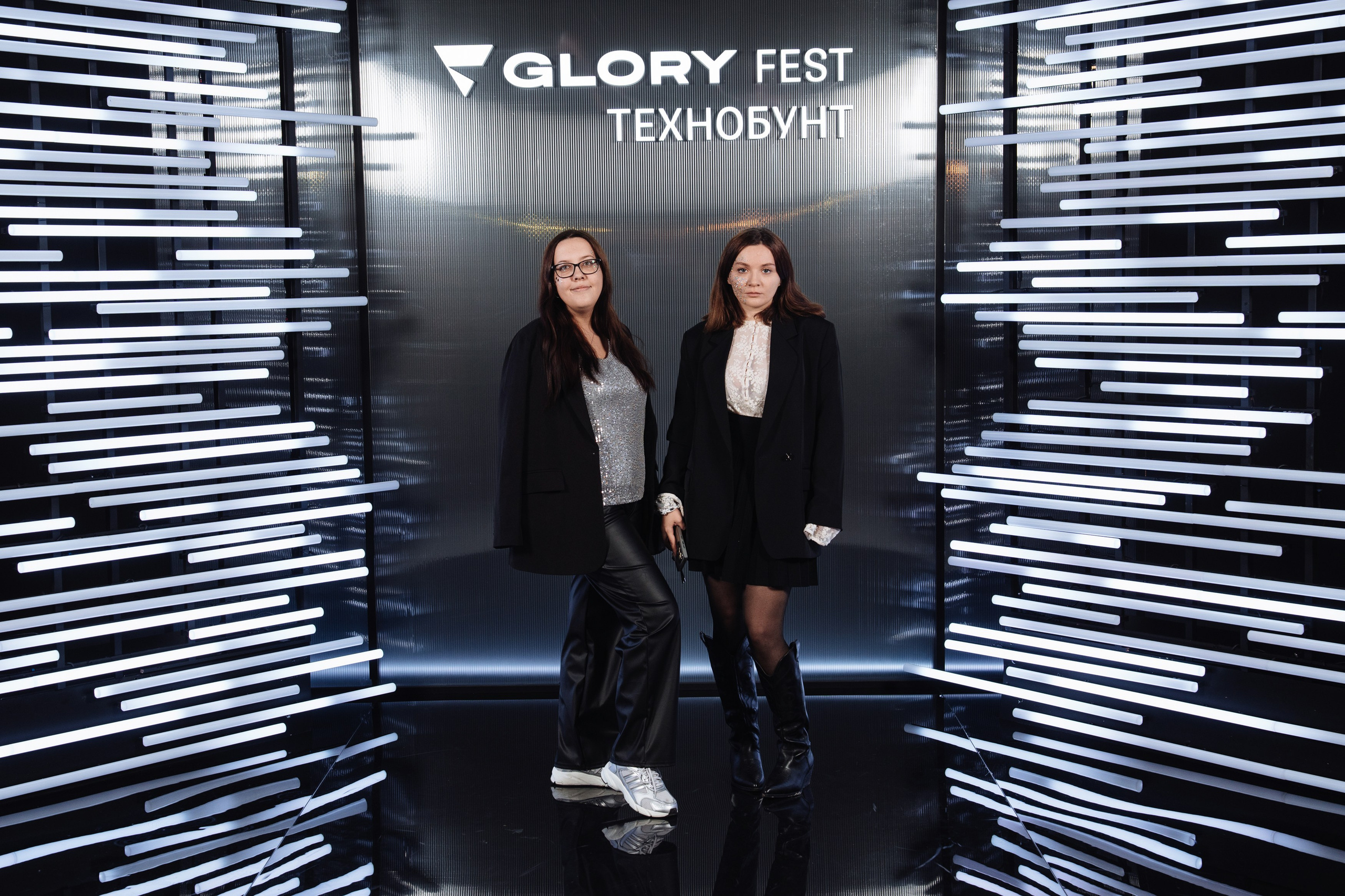 Glory 2025. Рекламный фотограф Москва — рекламная и бренд-съёмка | Polyakov