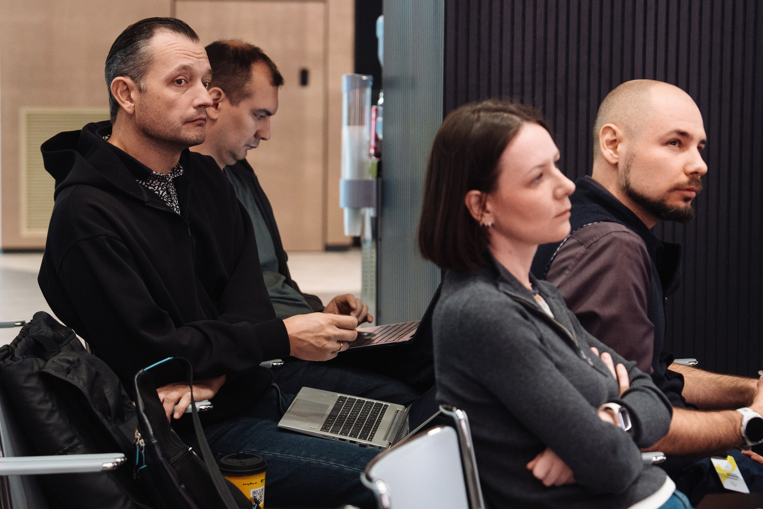 B2B Tech Day. Рекламный фотограф Москва — рекламная и бренд-съёмка | Polyakov