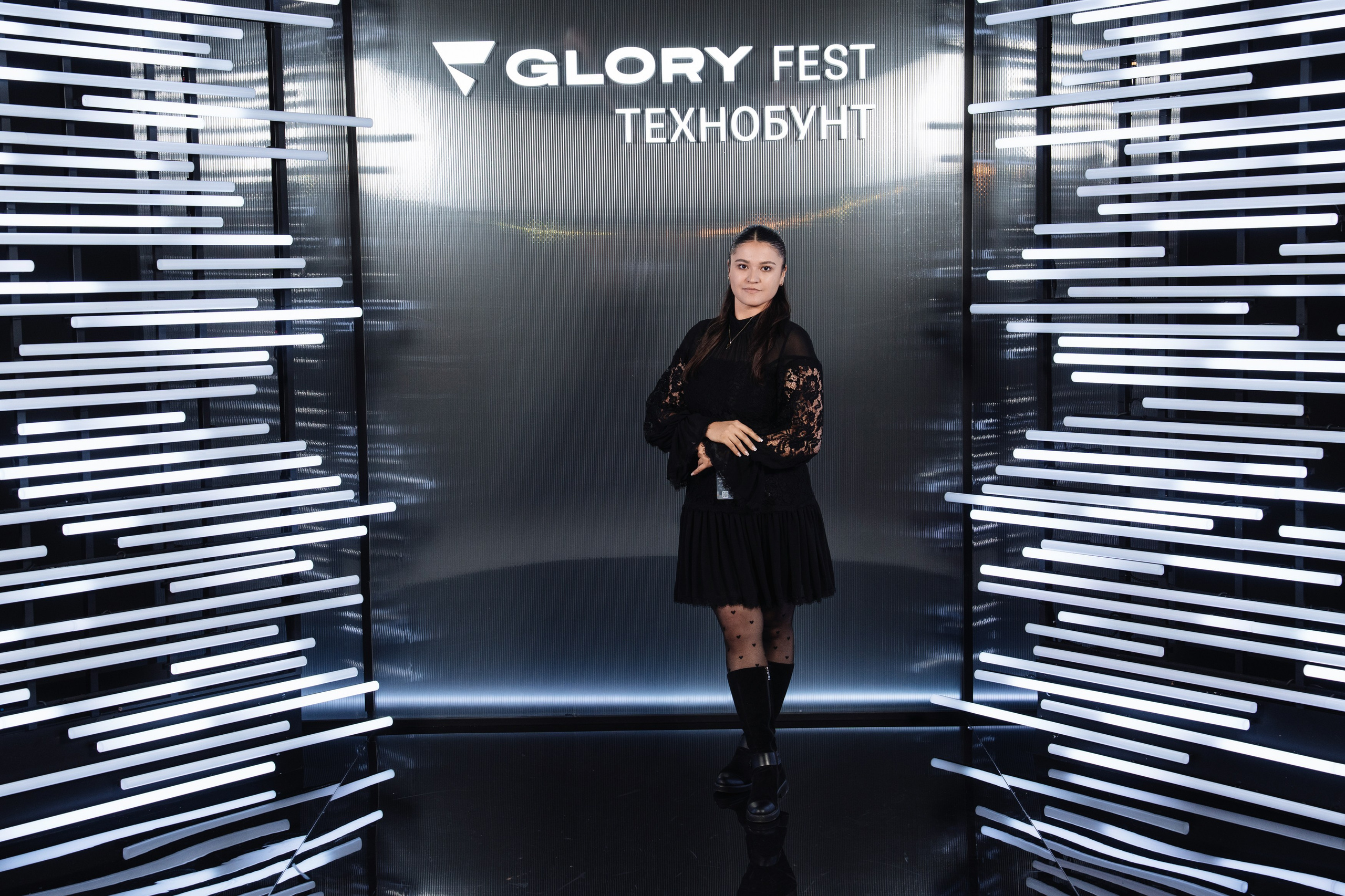 Glory 2025. Рекламный фотограф Москва — рекламная и бренд-съёмка | Polyakov