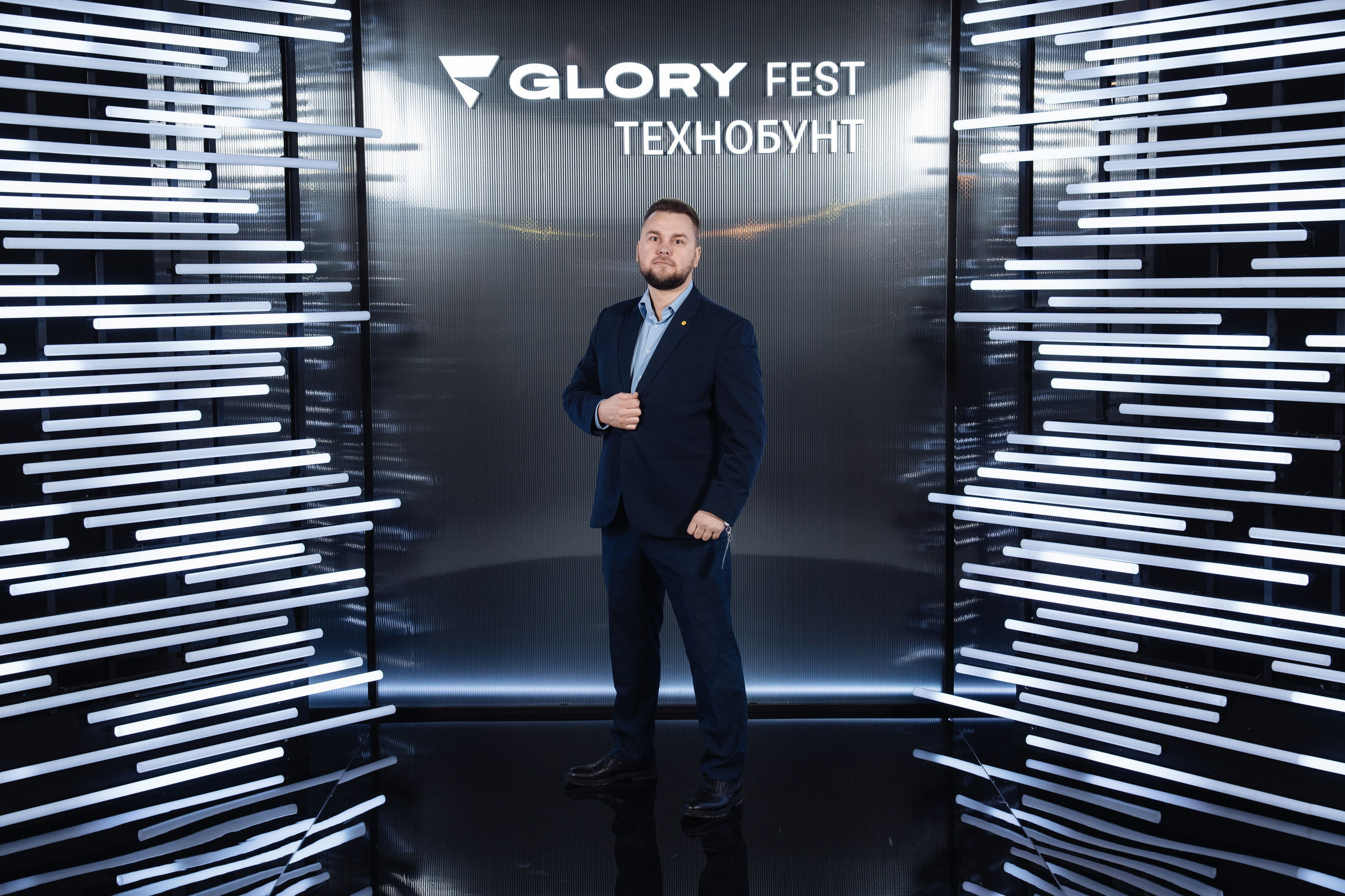 Glory 2025. Рекламный фотограф Москва — рекламная и бренд-съёмка | Polyakov